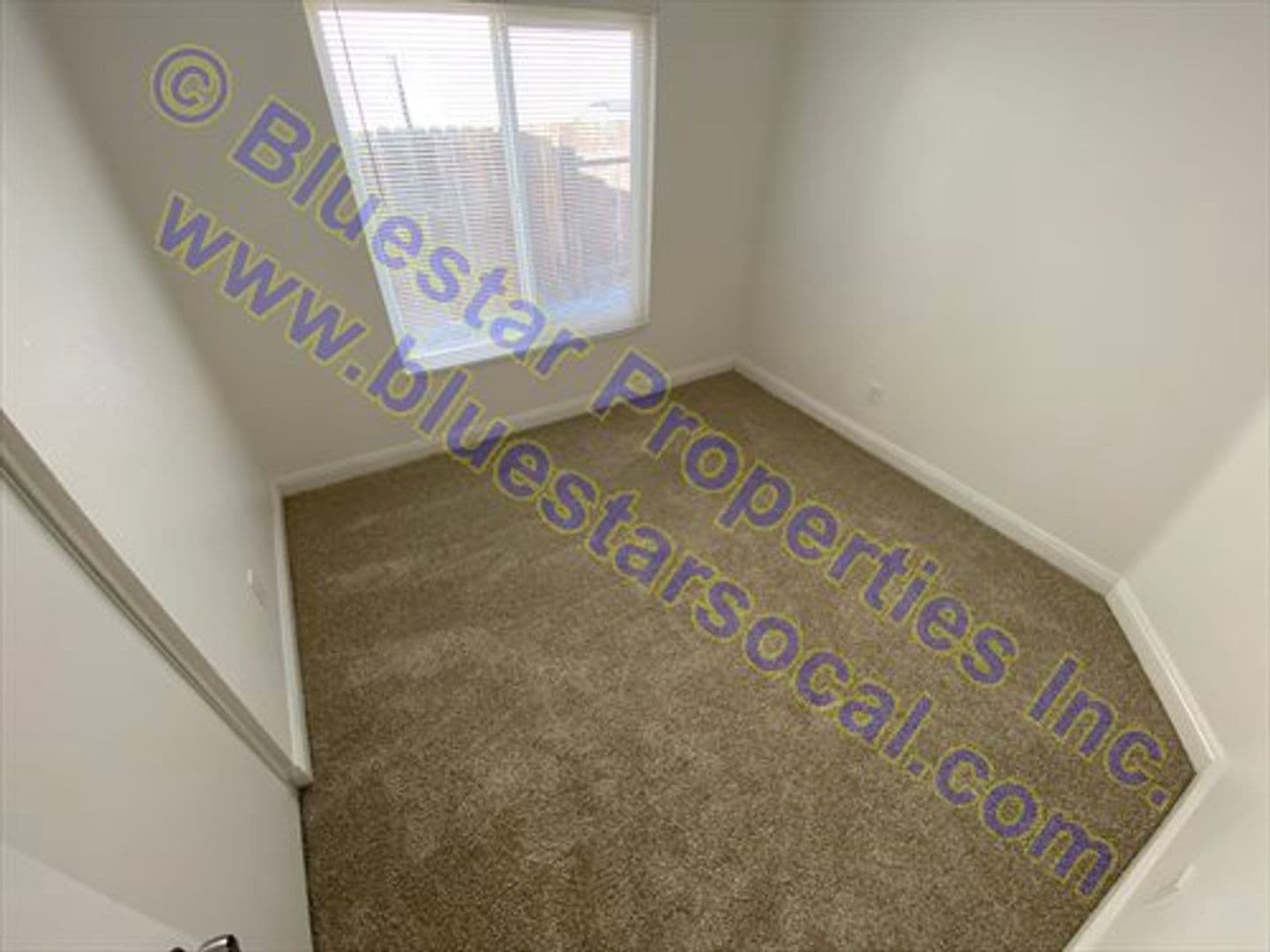 Adelanto House: 10735 Wakefield Street E