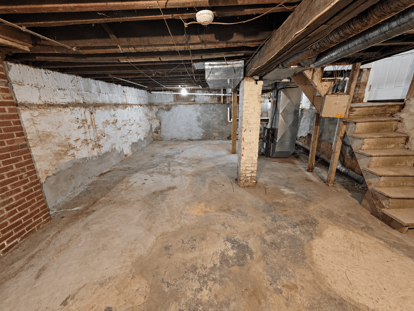 Wilmington Townhome: 2703 Washington St.