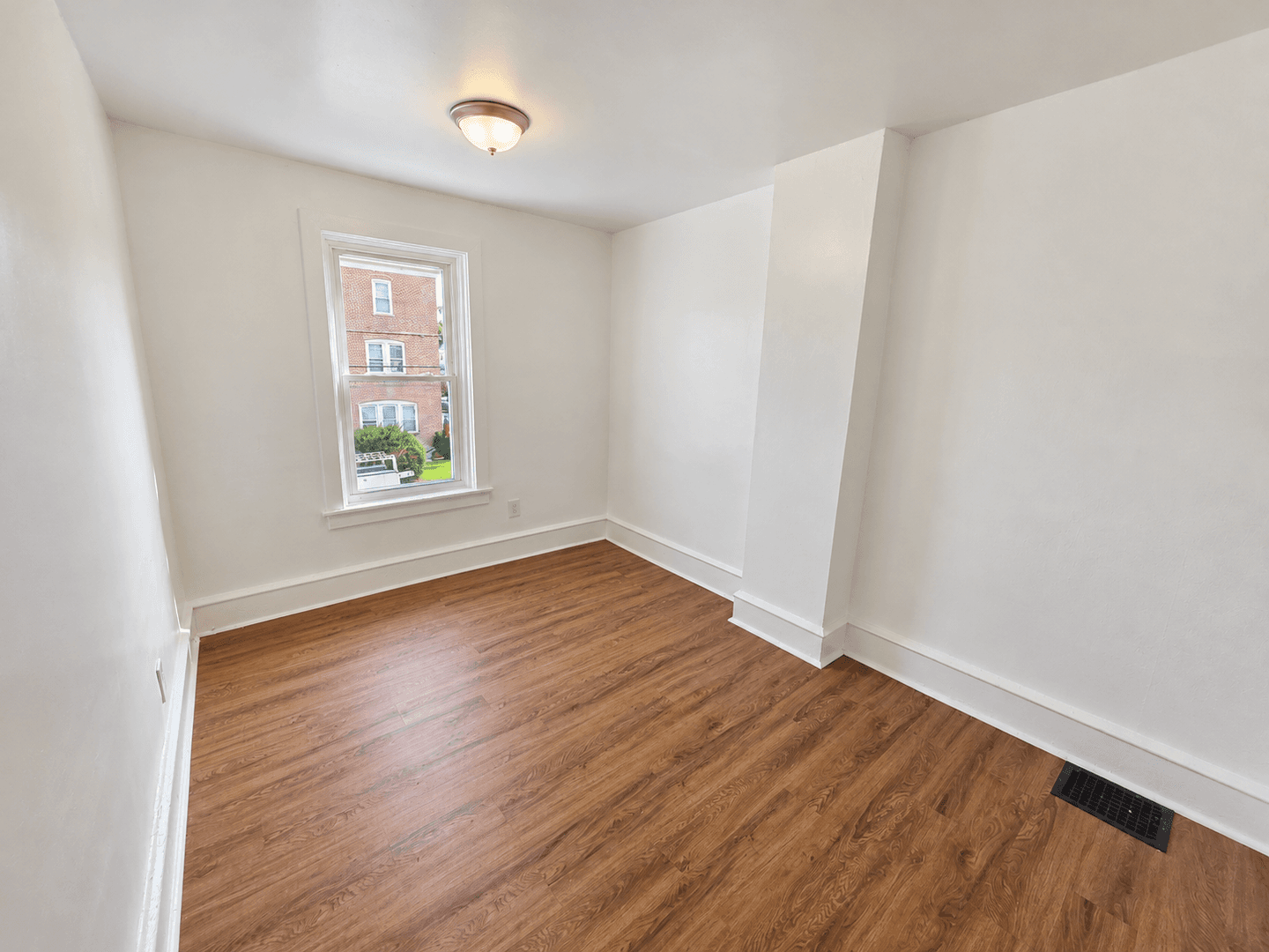 Wilmington Townhome: 2703 Washington St.