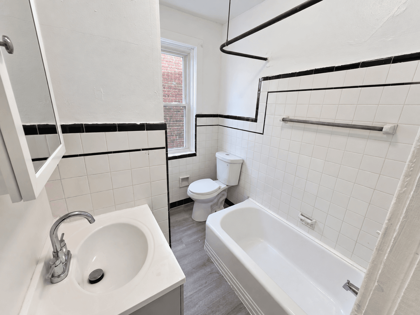 Wilmington Townhome: 2703 Washington St.