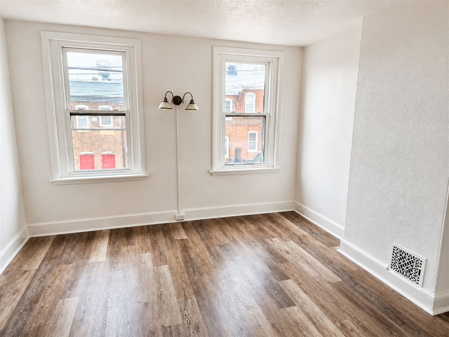 Wilmington Townhome: 1207 Lancaster Ave.