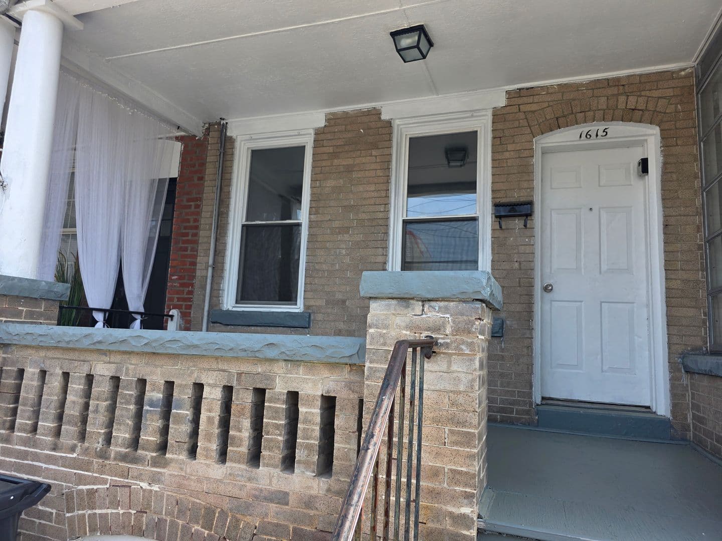 Wilmington Townhome: 1615 Lancaster Ave.