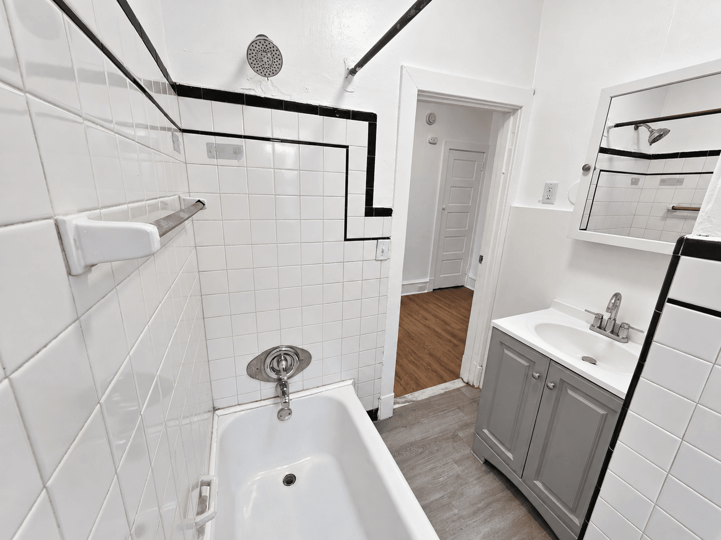 Wilmington Townhome: 2703 Washington St.