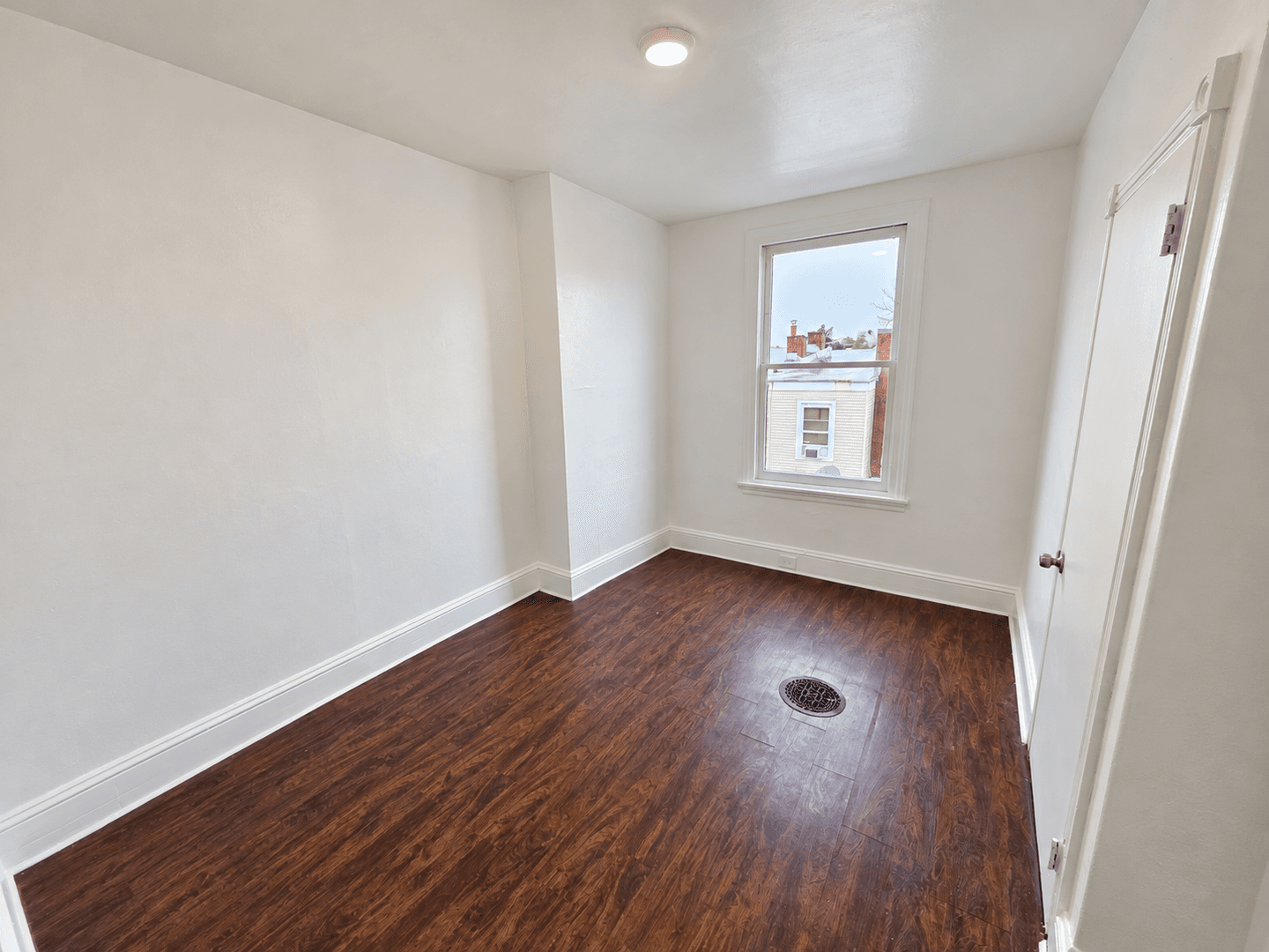 Wilmington Townhome: 13 6th Ave.