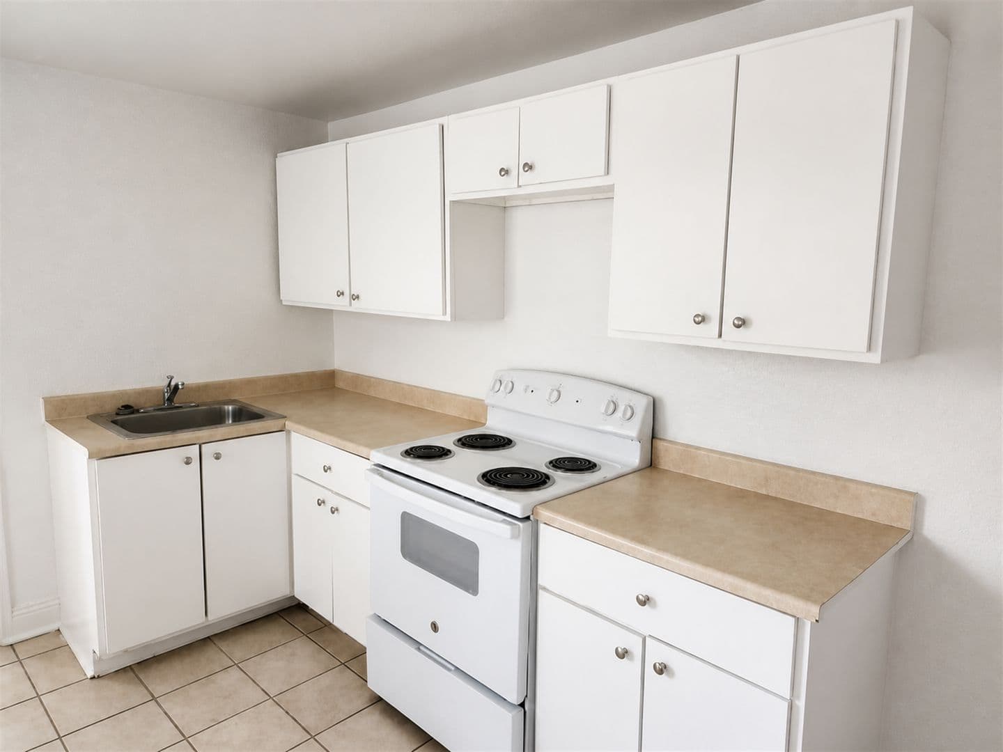 Wilmington Townhome: 1207 Lancaster Ave.