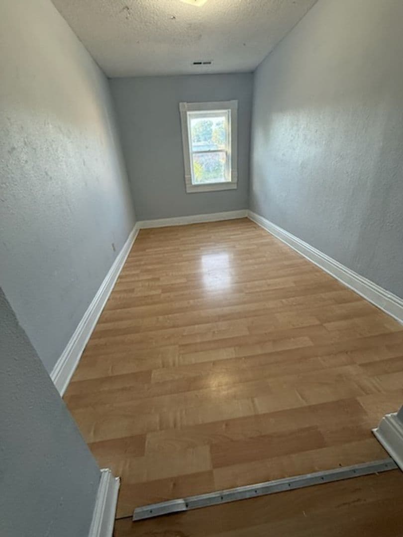 St. Joseph Apartment: 1332 Buchanan Ave.