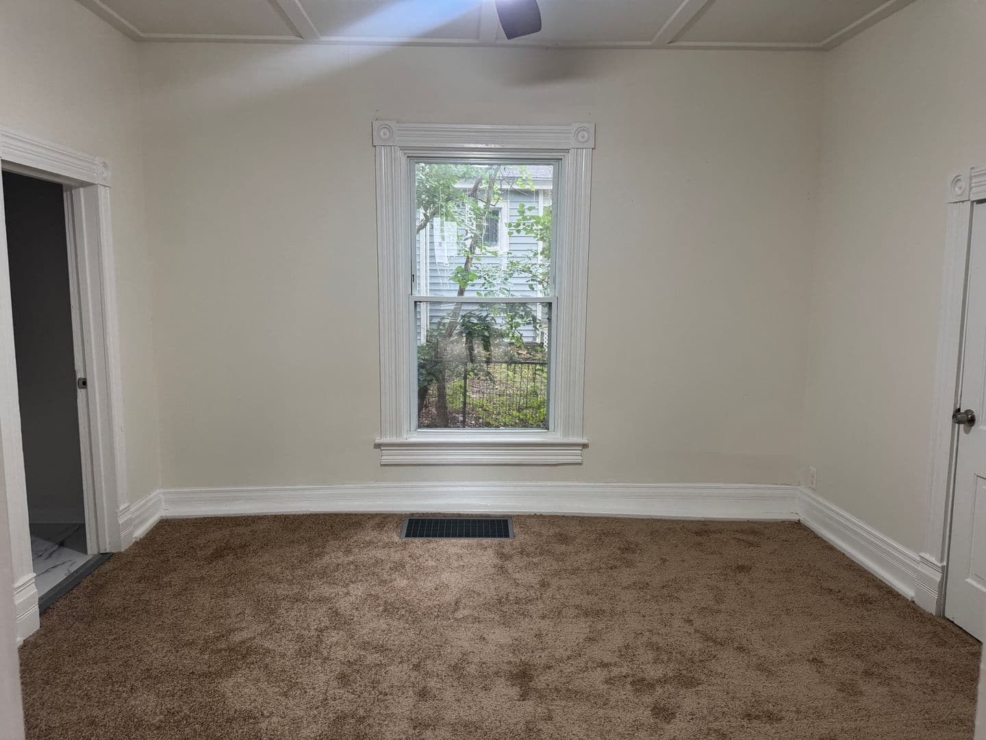 St. Joseph Apartment: 2522 Olive St.