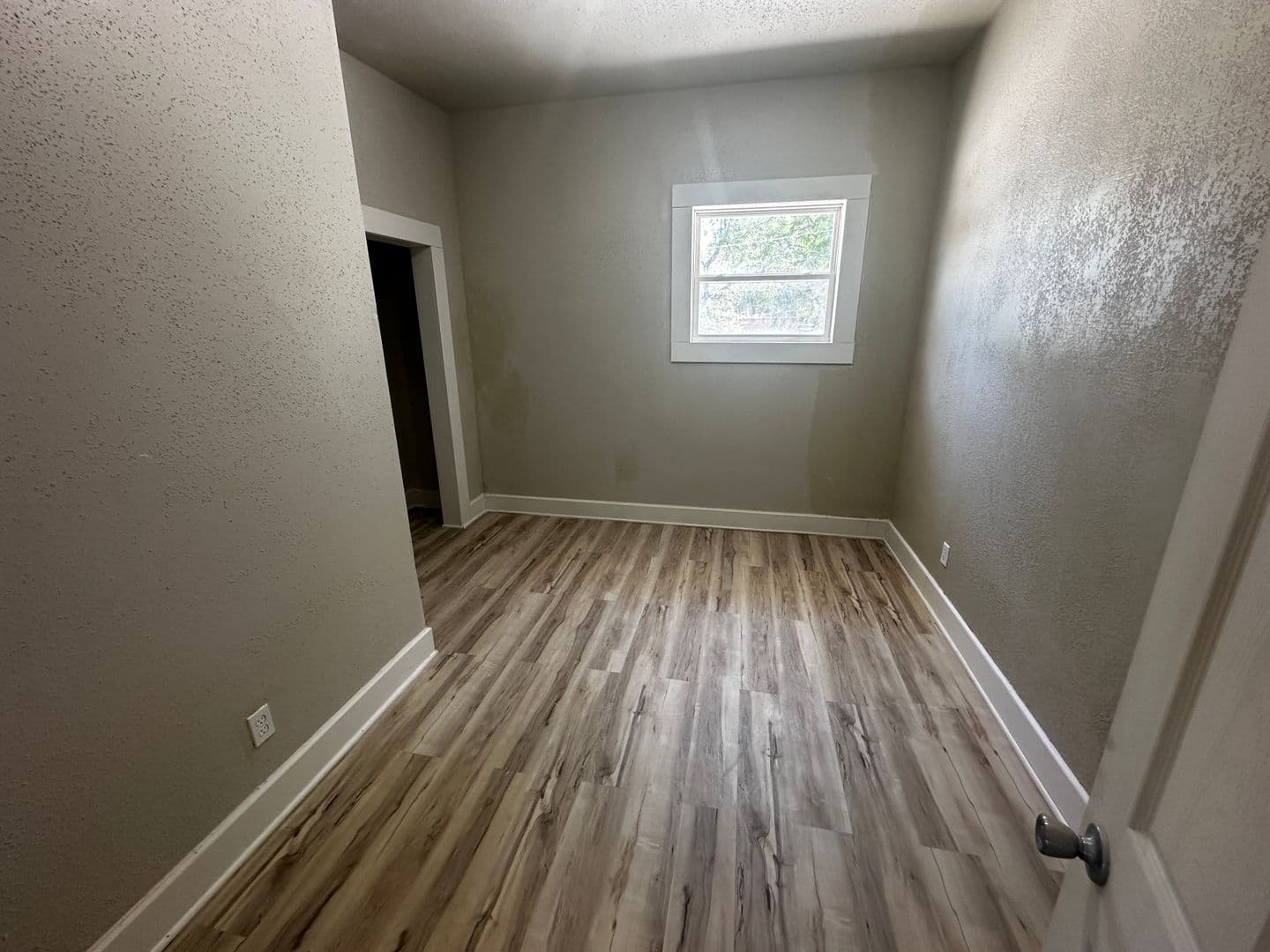 St. Joseph Apartment: 1302 Faraon St.