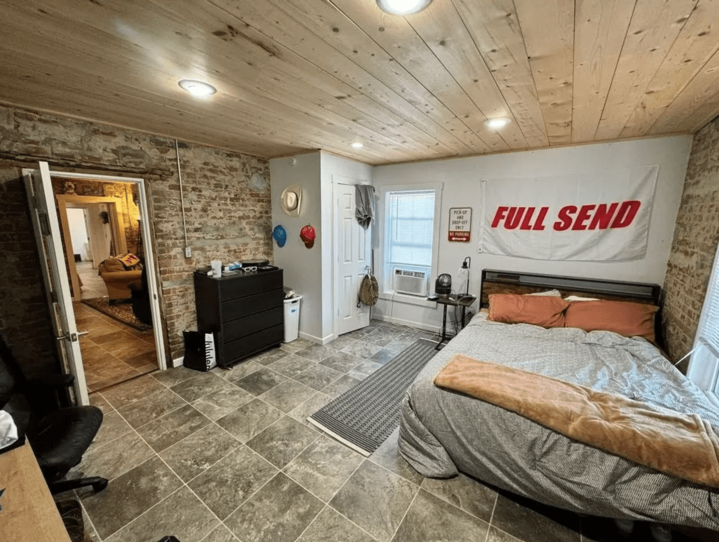 Maryville Apartment: 316 N Filmore St.