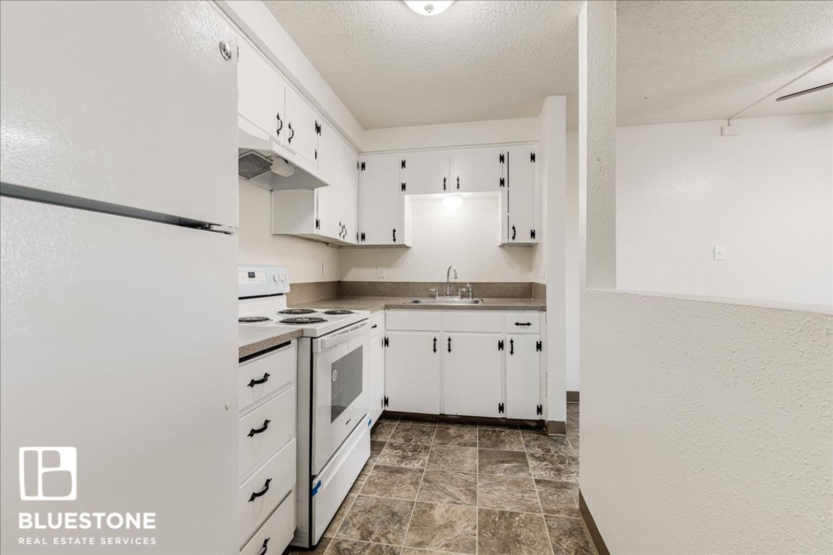 Salem Apartment: 1601 Savage Rd. NE