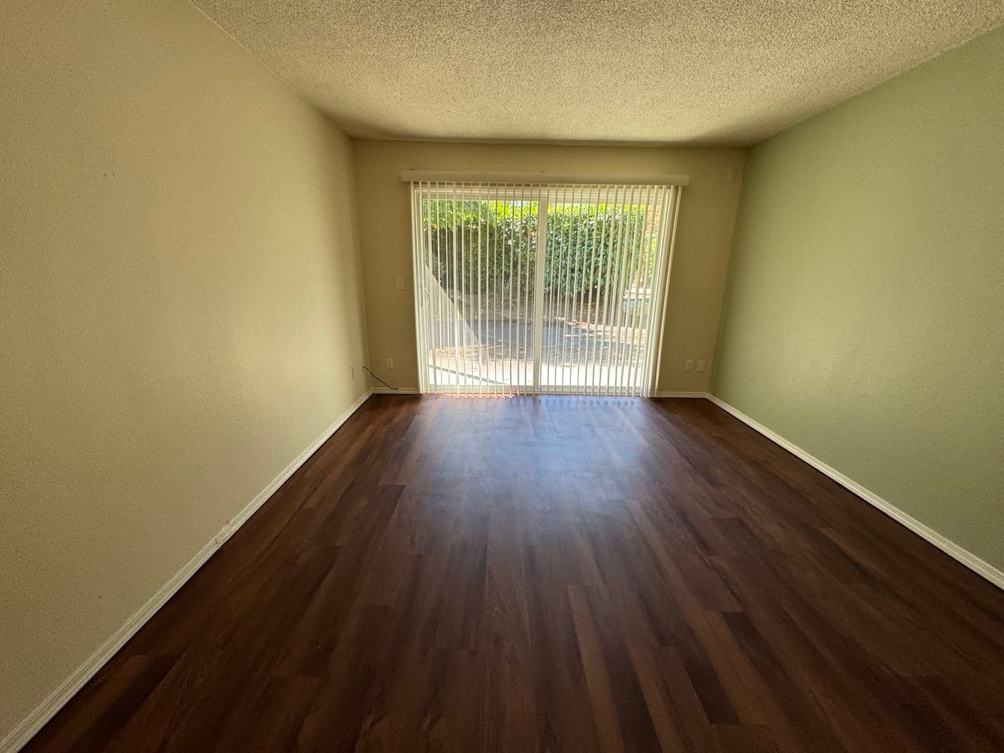 Milwaukie Apartment: 11850 SE 26th