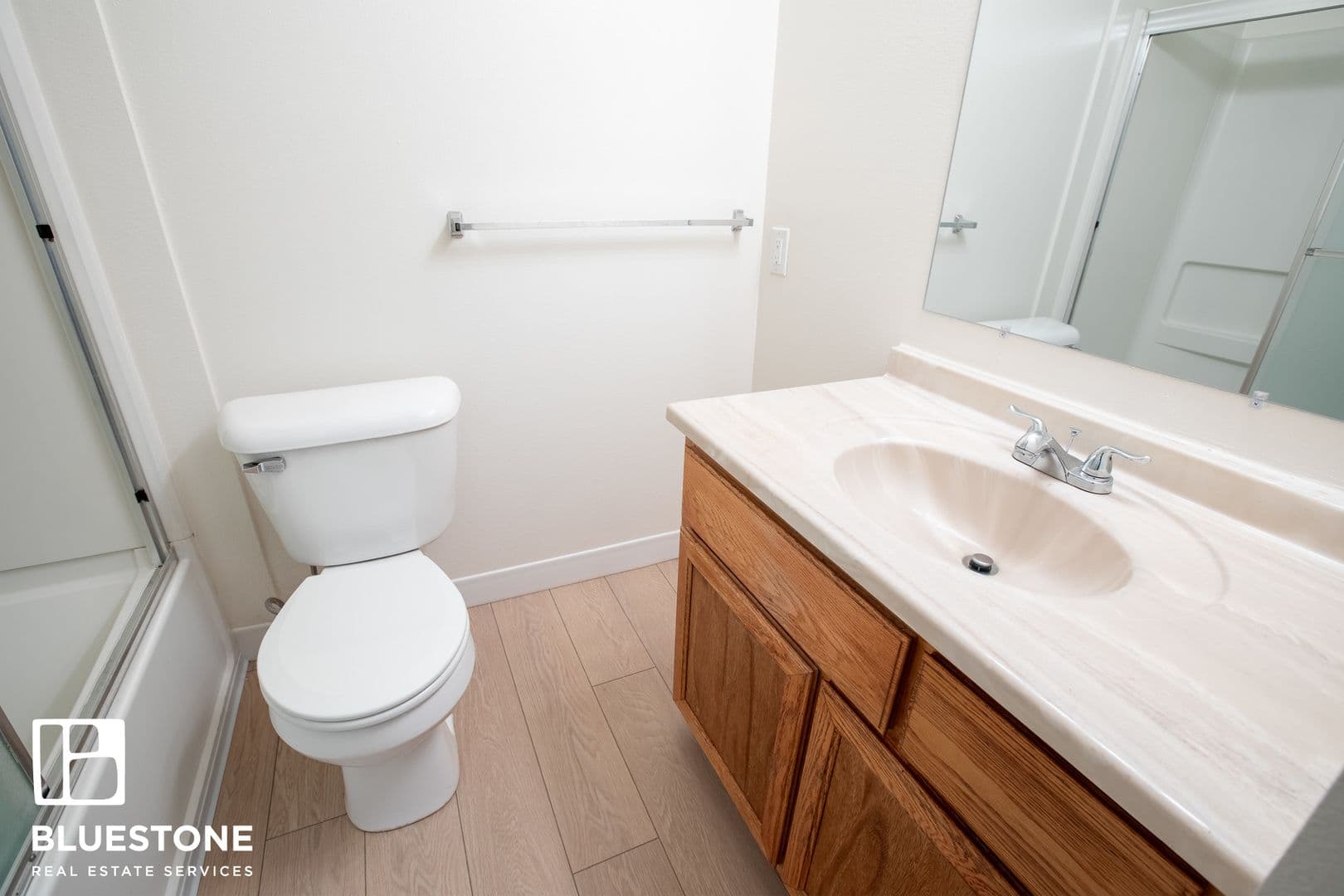 Portland Apartment: 4611-4631 SW Luradel St