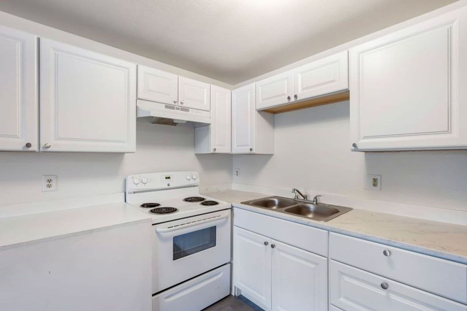 Vancouver Apartment: 9100 NE 15th Avenue