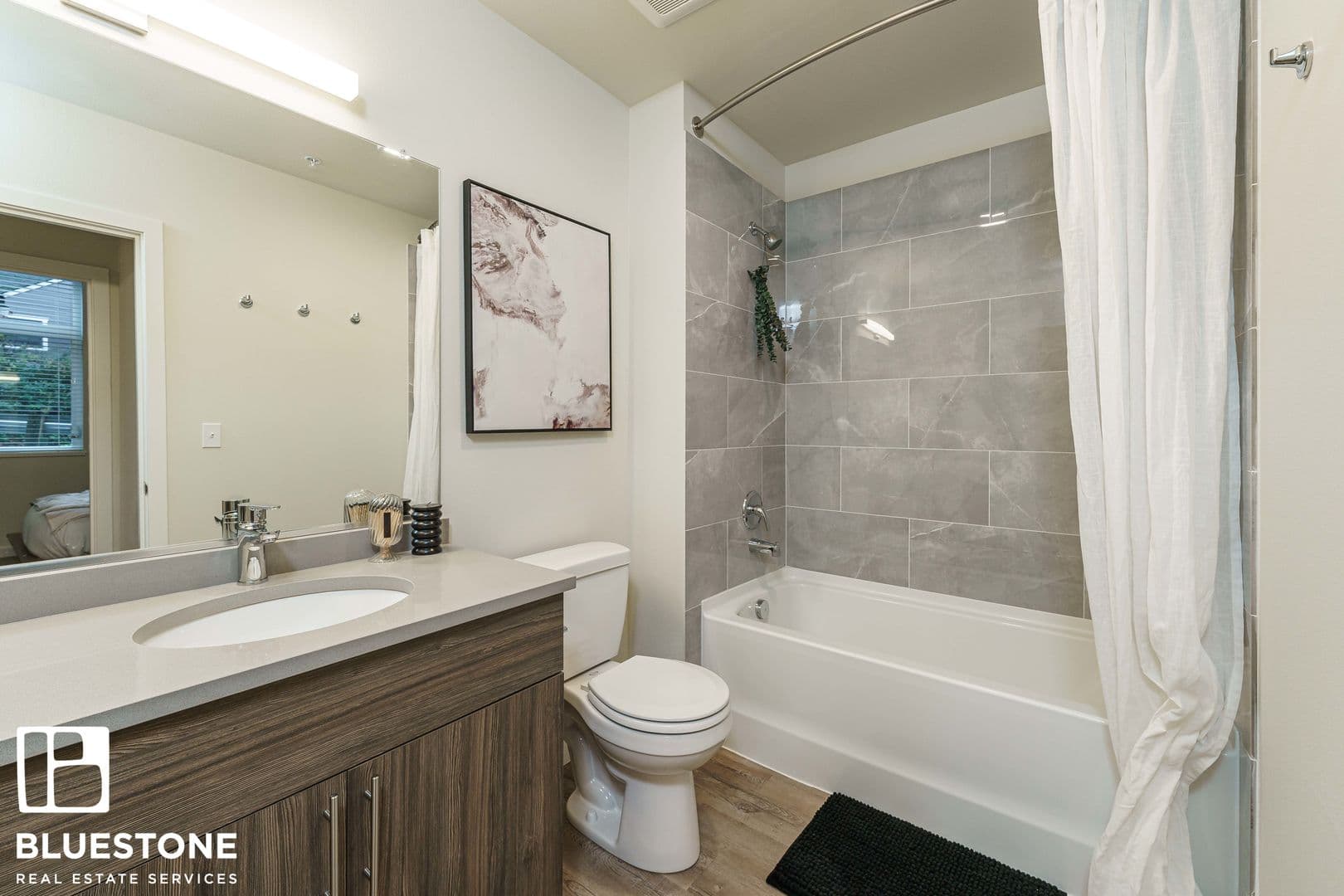 Portland Apartment: 1311 SW Gibbs Street