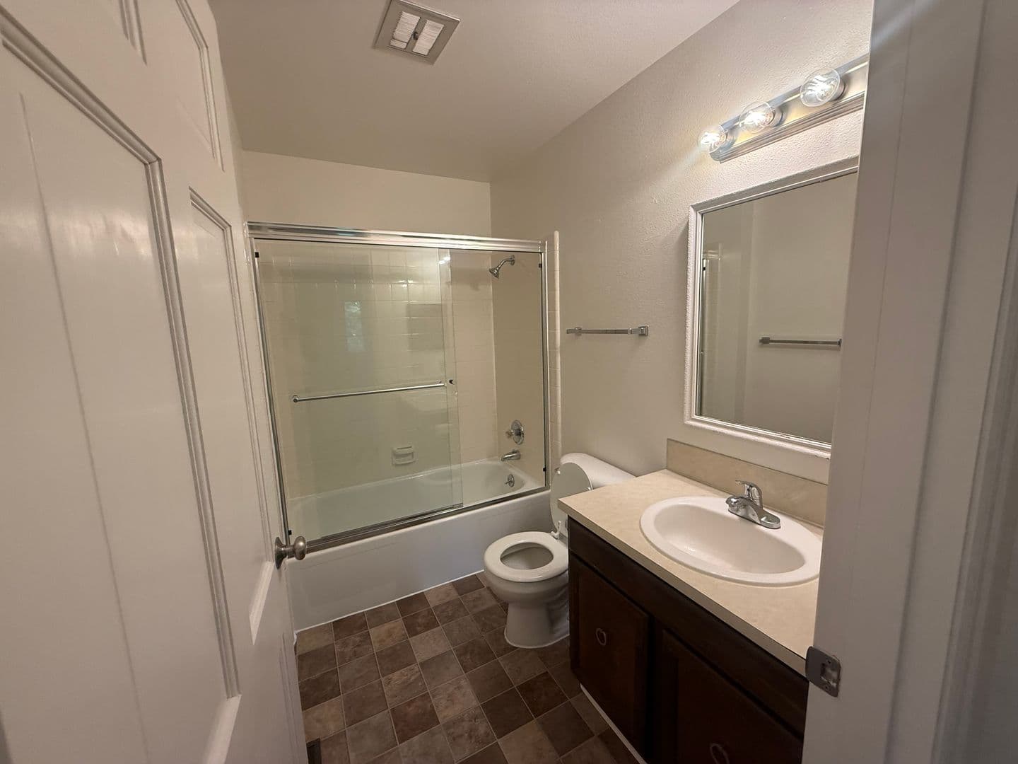 Corvallis Apartment: 124 NW 7th St