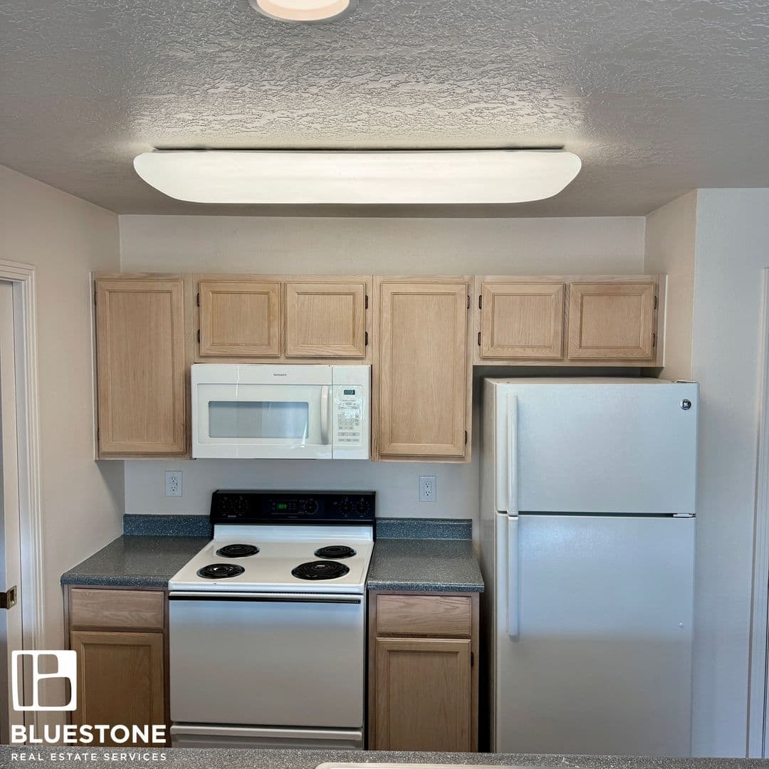 Tualatin Apartment: 18656-18670 SW Boones Ferry Road