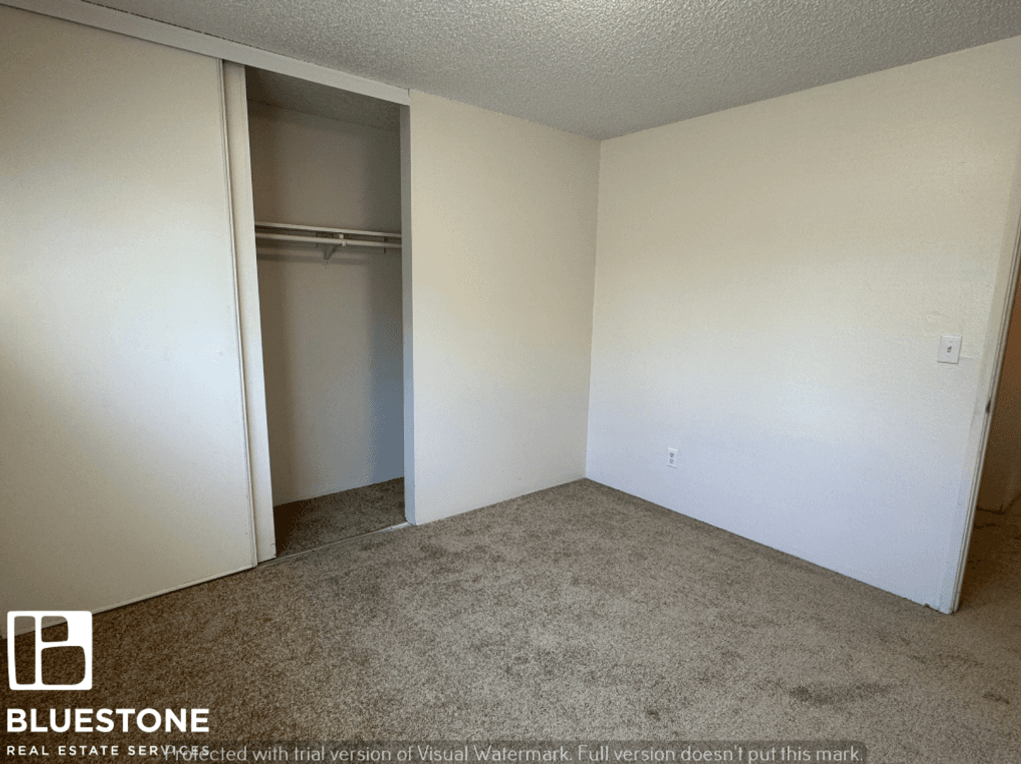 Gresham Apartment: 10 NE 162nd Ave