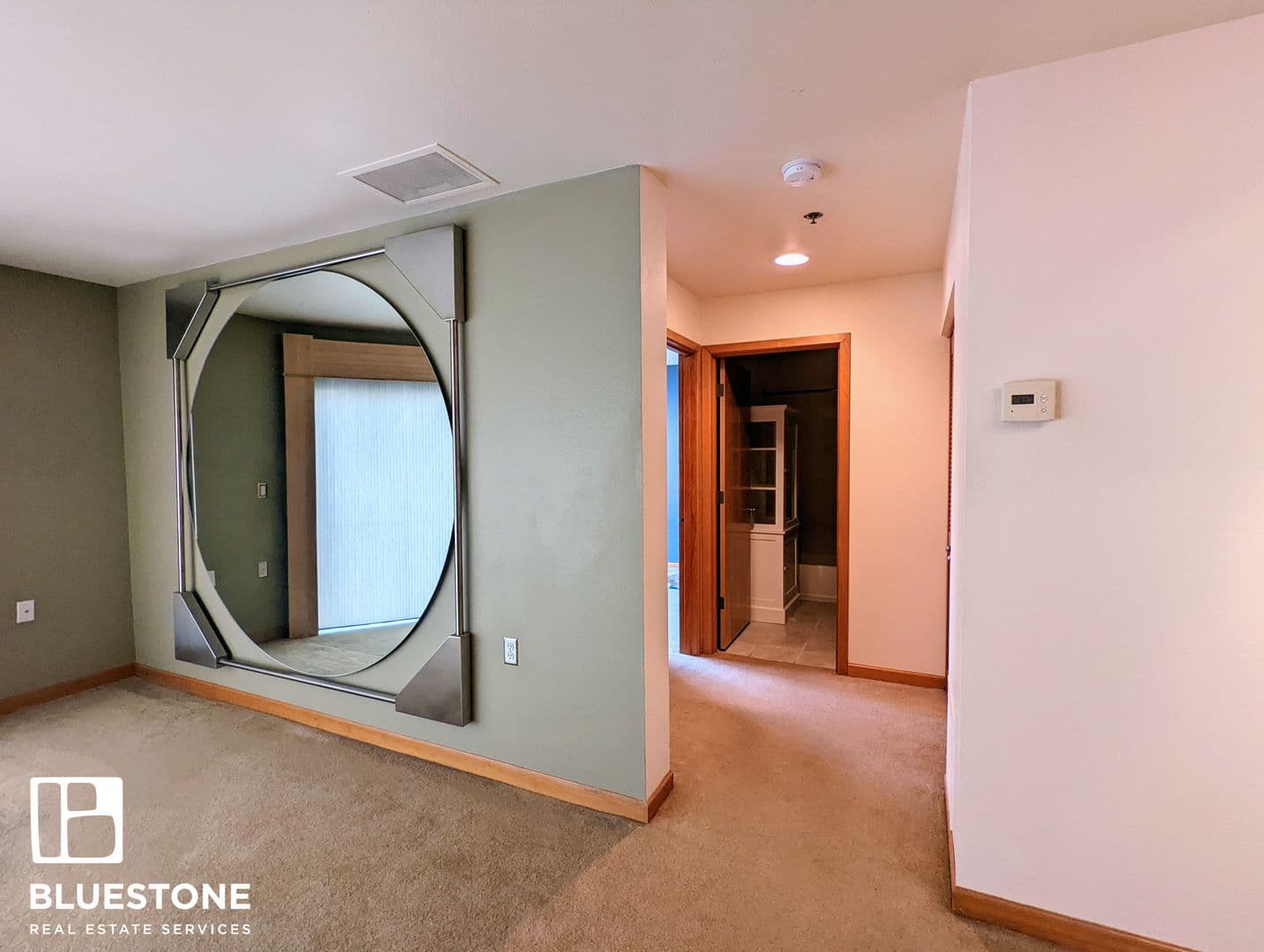Portland Condo: 940 NW Naito Parkway #L-14