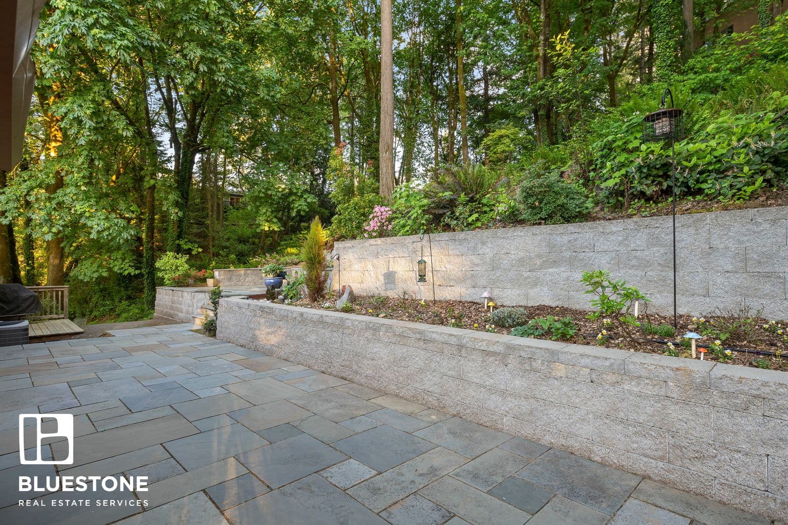 Lake Oswego House: 1970 Greentree Road
