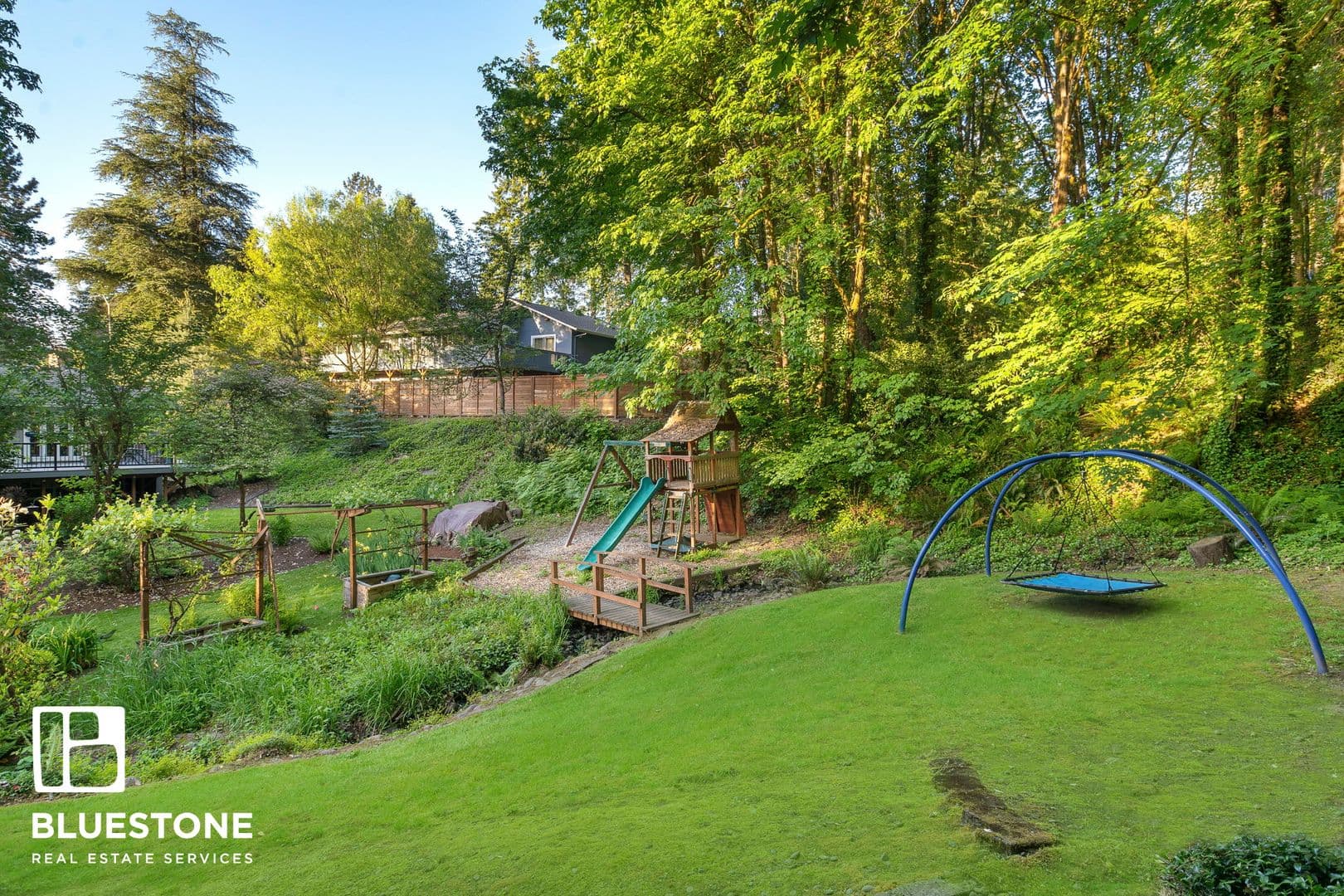 Lake Oswego House: 1970 Greentree Road