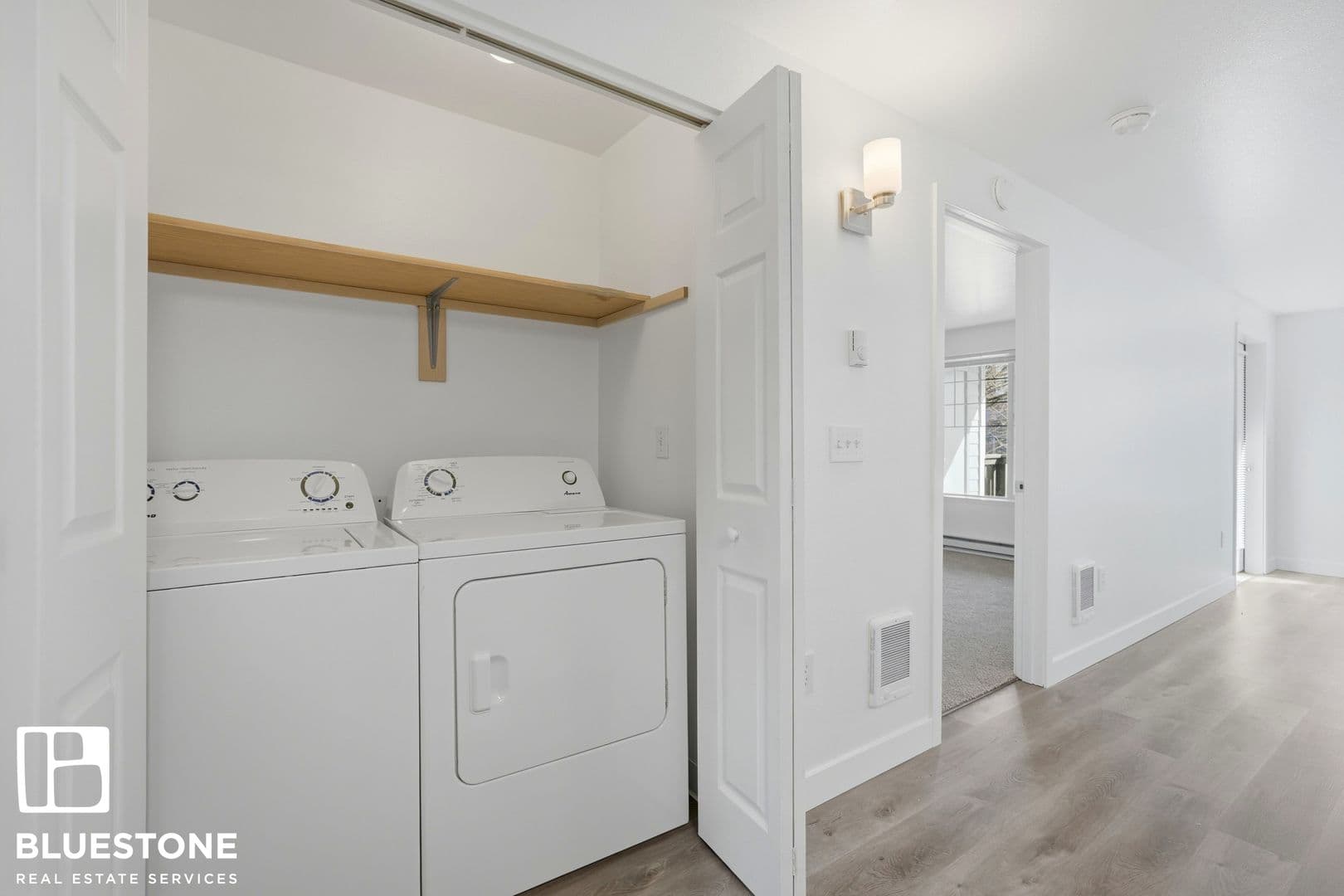 Fairview Apartment: 20454 NE Sandy Blvd