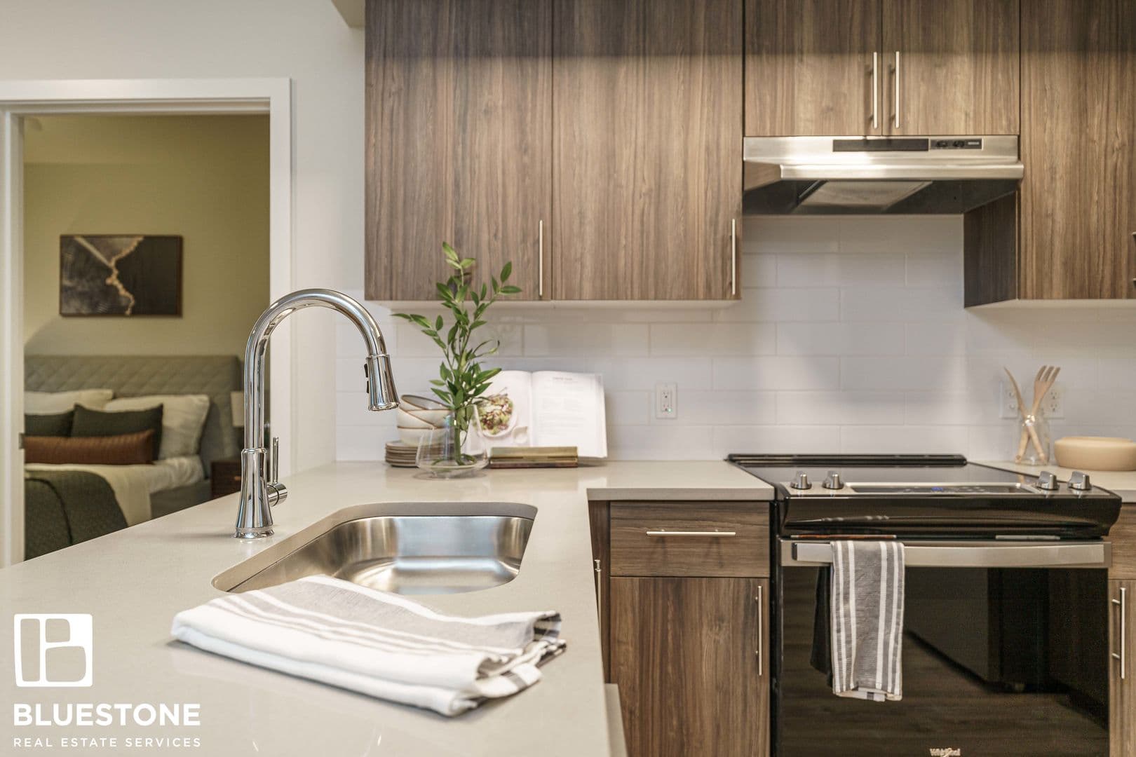 Portland Apartment: 1311 SW Gibbs Street