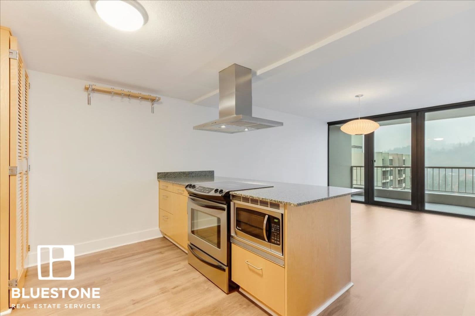 Portland Condo: 255 SW Harrison - 25A