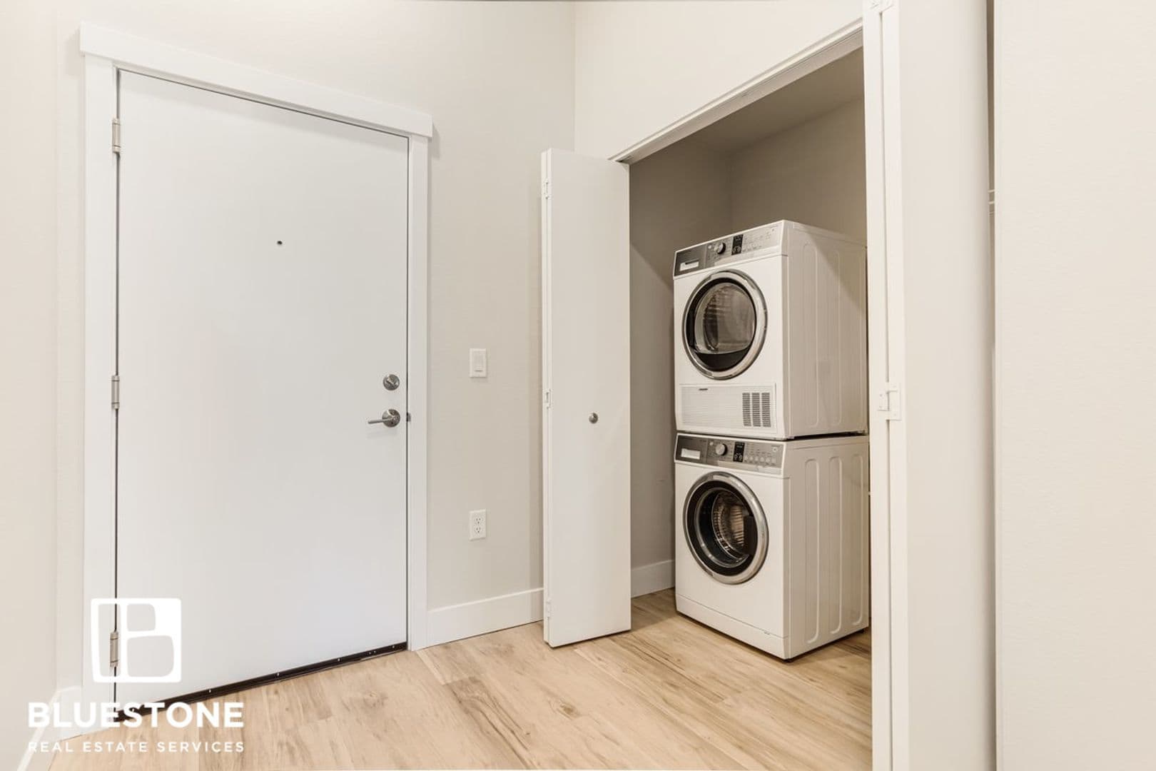 Gresham Apartment: 20711 SE Stark St