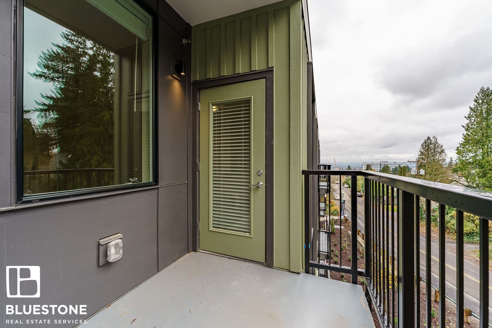 Portland Apartment: 1311 SW Gibbs Street