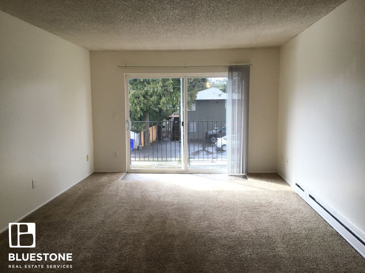 Portland Apartment: 4611-4631 SW Luradel St