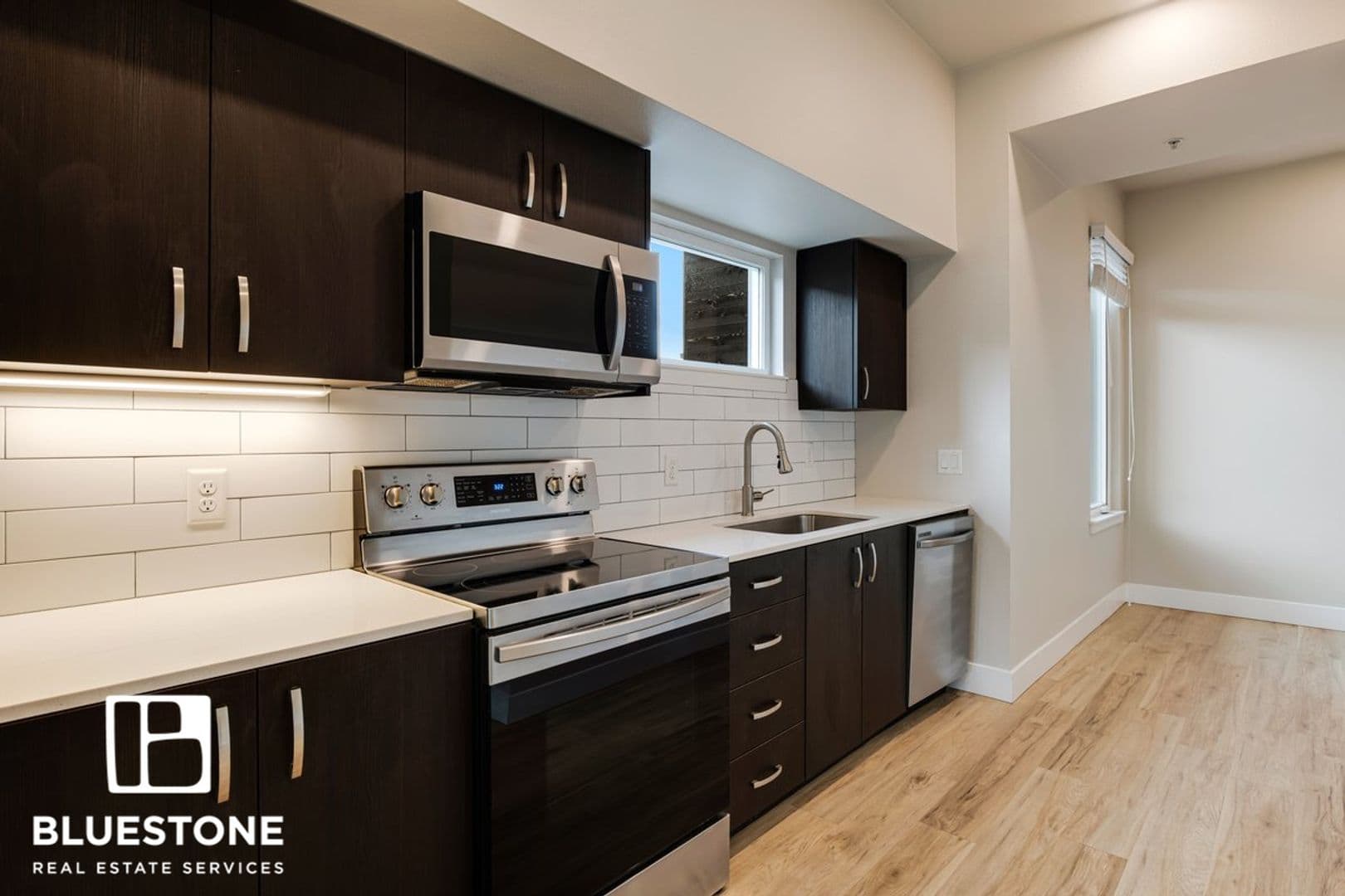 Gresham Apartment: 20711 SE Stark St