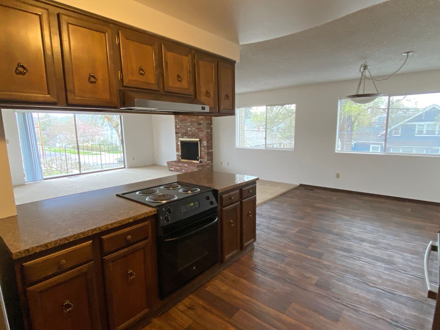 Corvallis Apartment: 124 NW 7th St