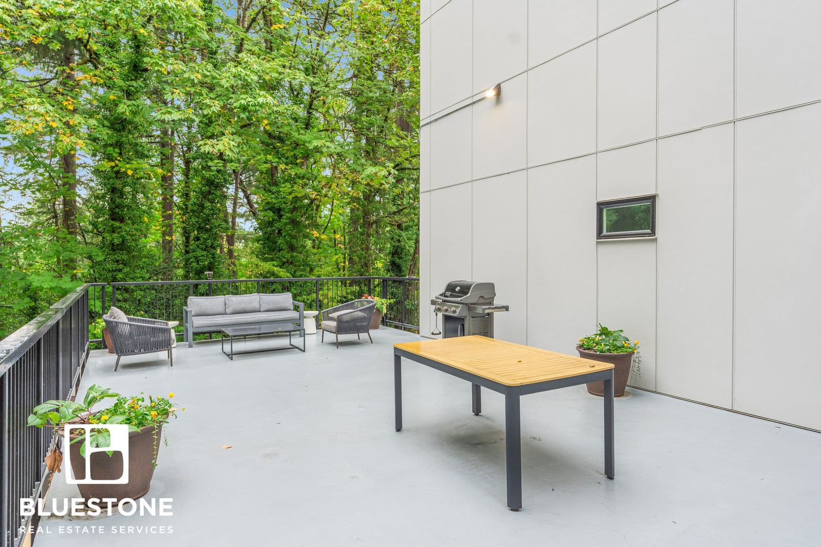 Portland Apartment: 1311 SW Gibbs Street