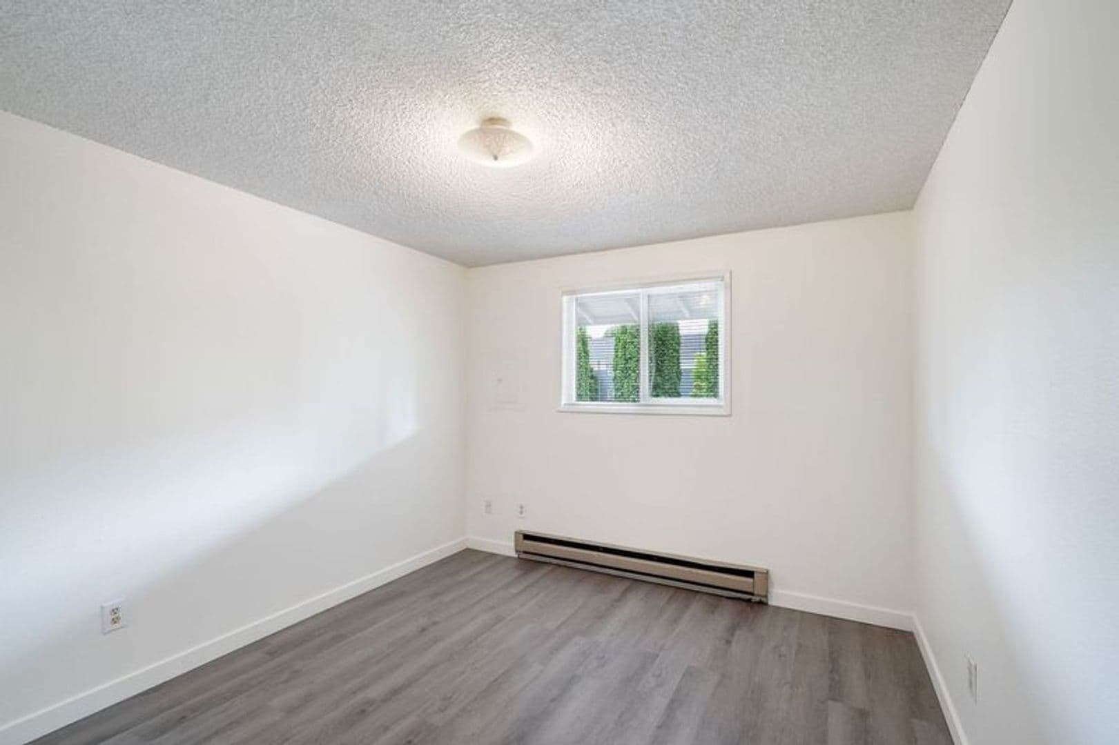 Vancouver Apartment: 9100 NE 15th Avenue