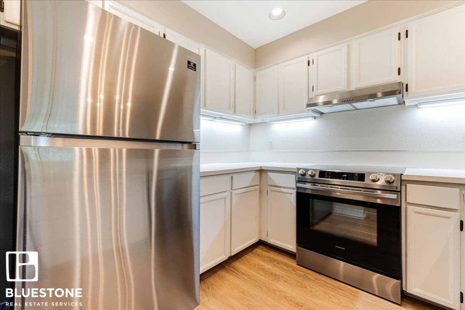 Portland House: 5150 S Landing Drive #205B2
