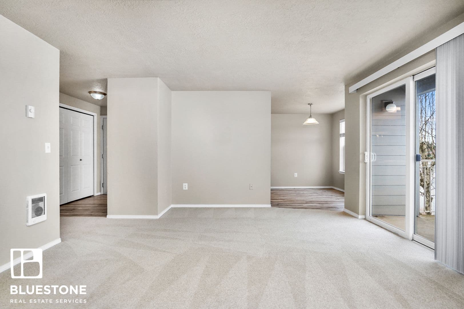 Keizer Apartment: 208 Lakepoint Place N