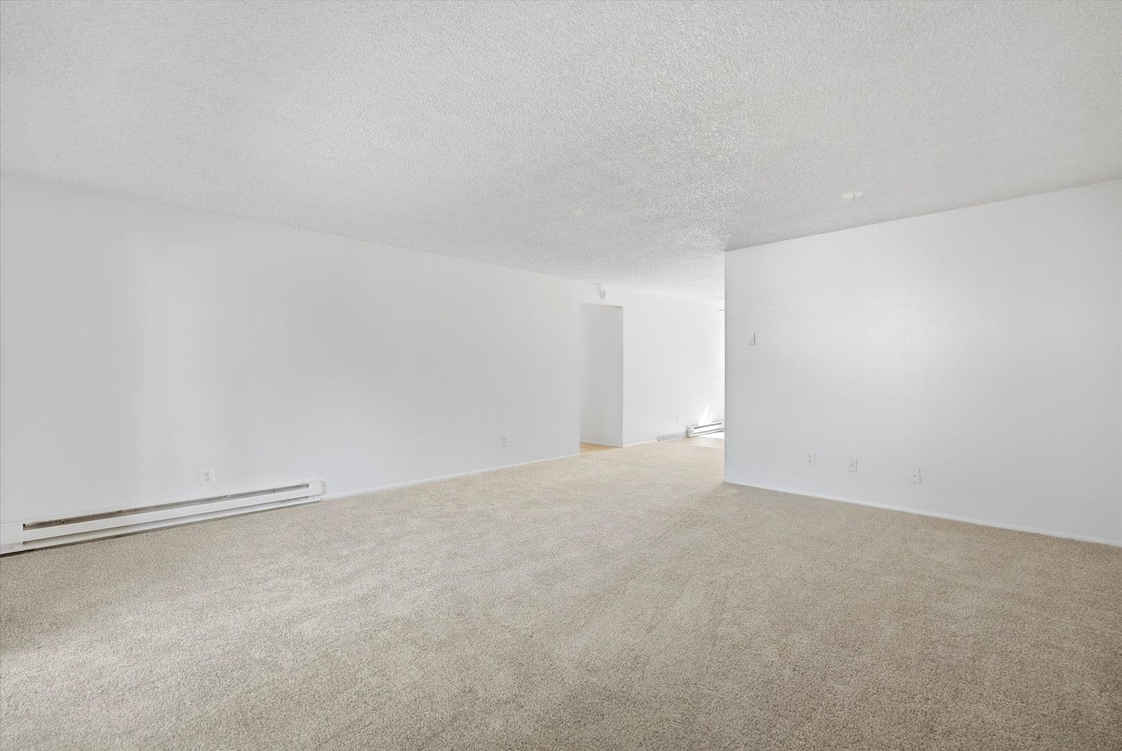 Gresham Apartment: 10 NE 162nd Ave