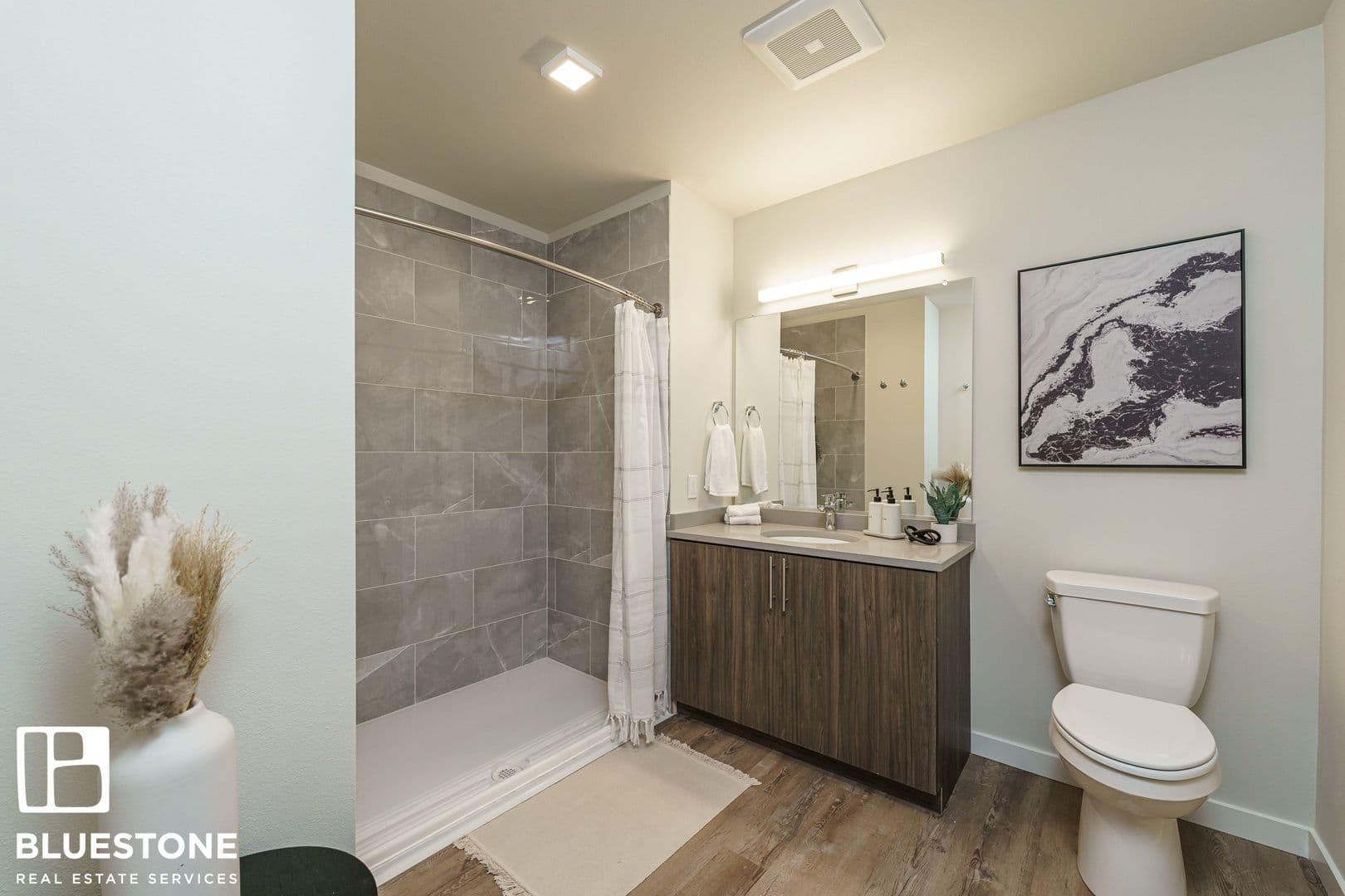 Portland Apartment: 1311 SW Gibbs Street