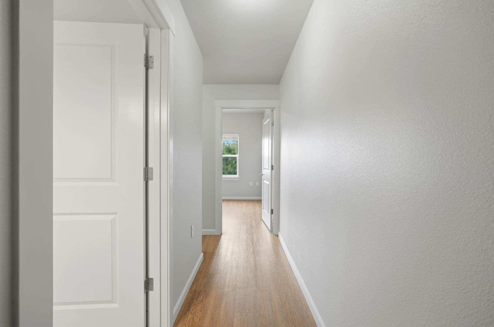 Portland Apartment: 1721 SE Tacoma St.