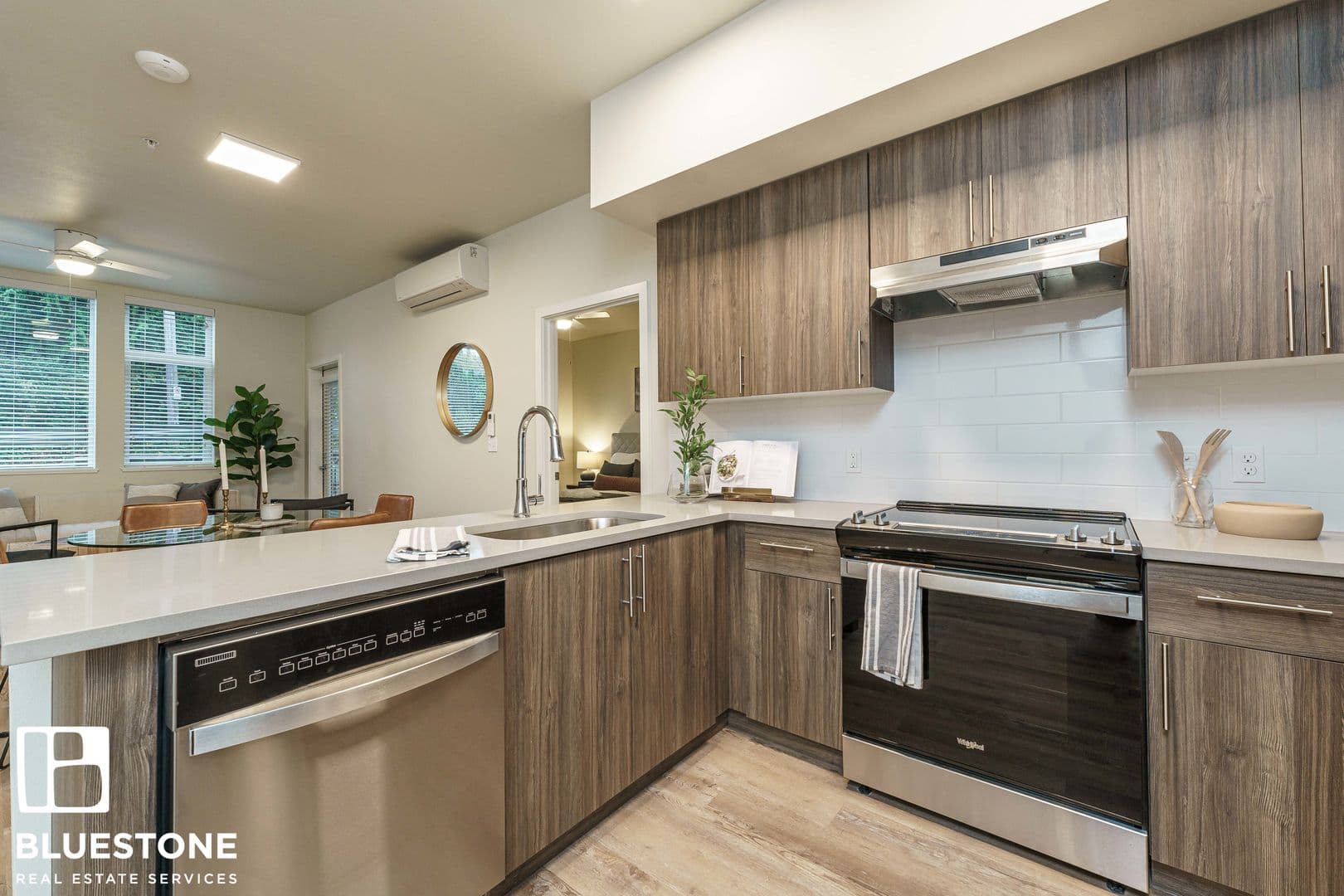 Portland Apartment: 1311 SW Gibbs Street