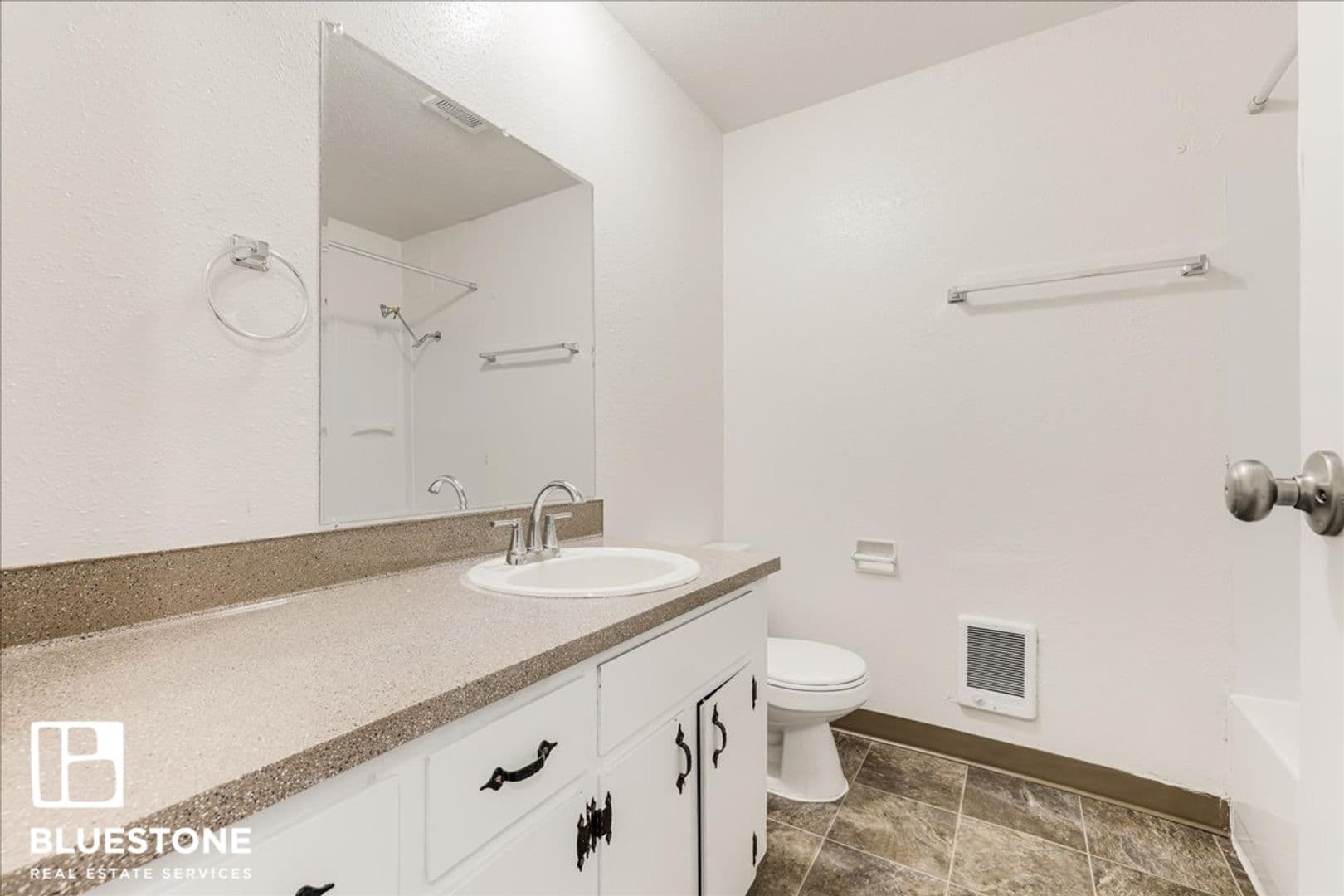 Salem Apartment: 1601 Savage Rd. NE