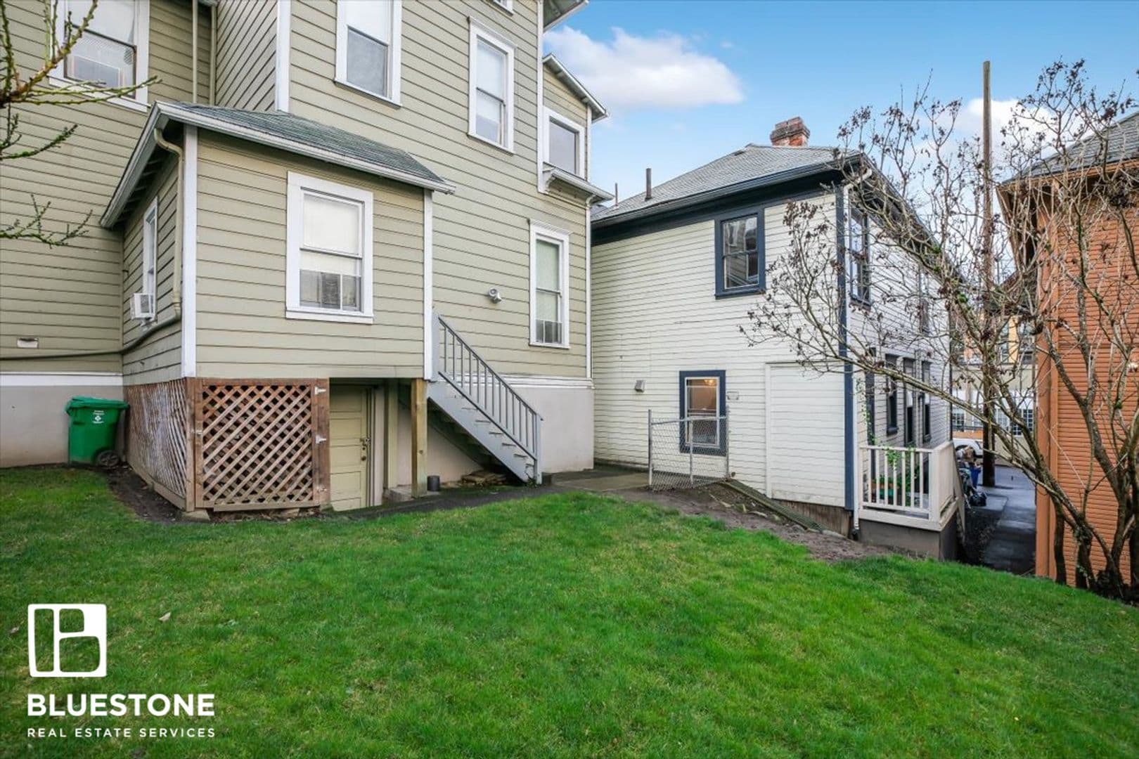 Portland Apartment: 1527 SW Columbia St, Apt. D