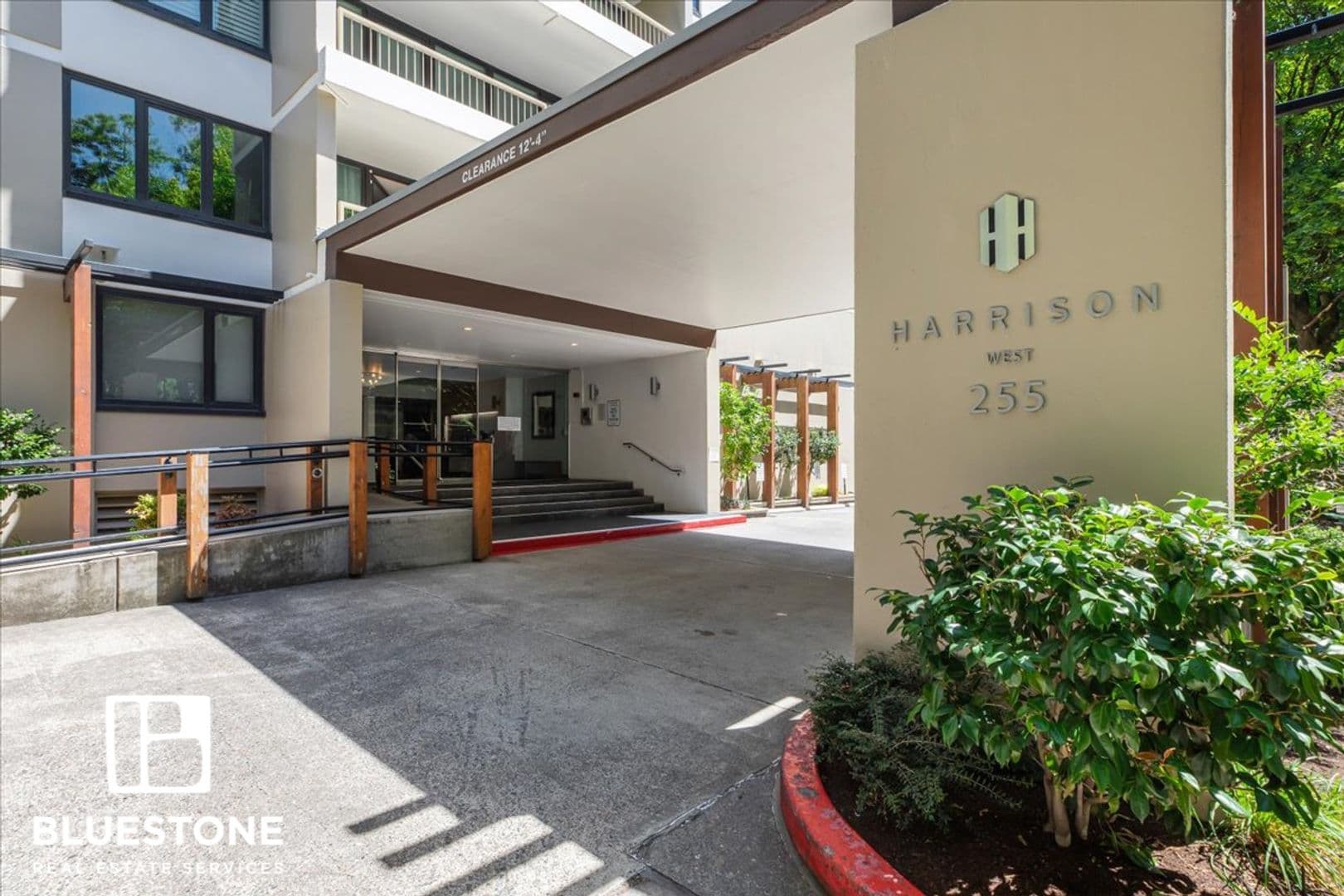 Portland Condo: 255 SW Harrison - 25A