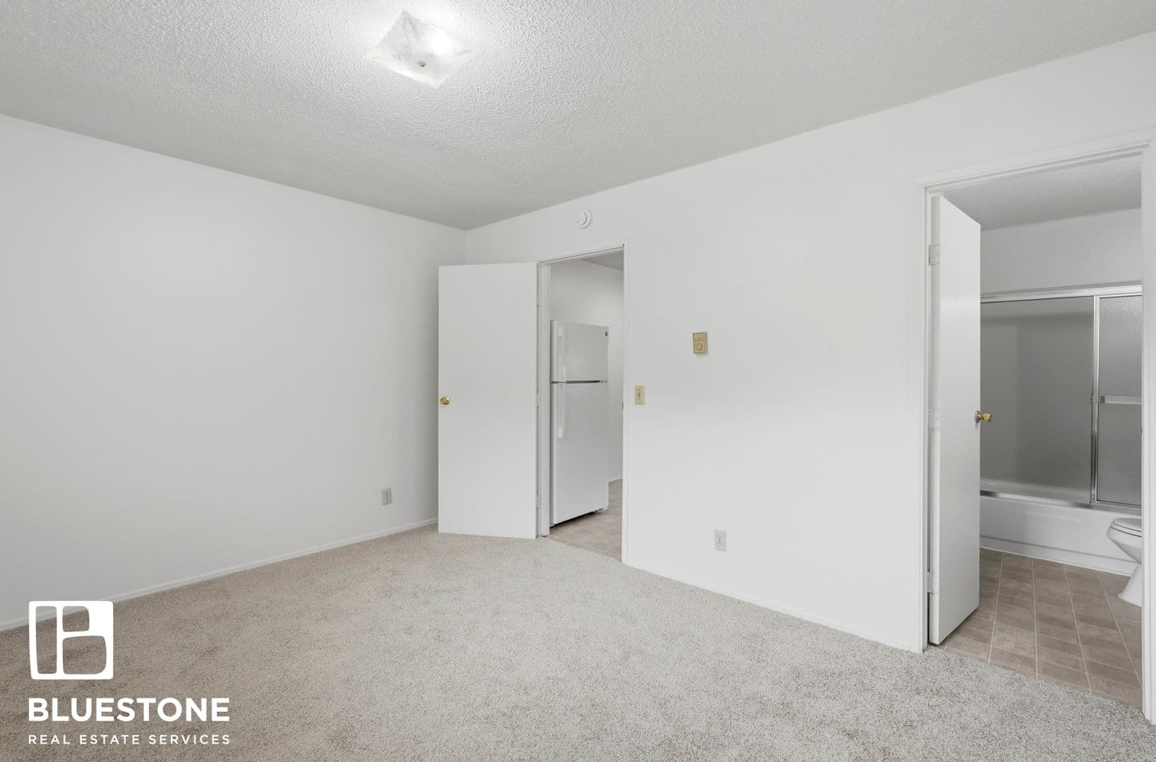 Portland Apartment: END MGMT 10/31/26