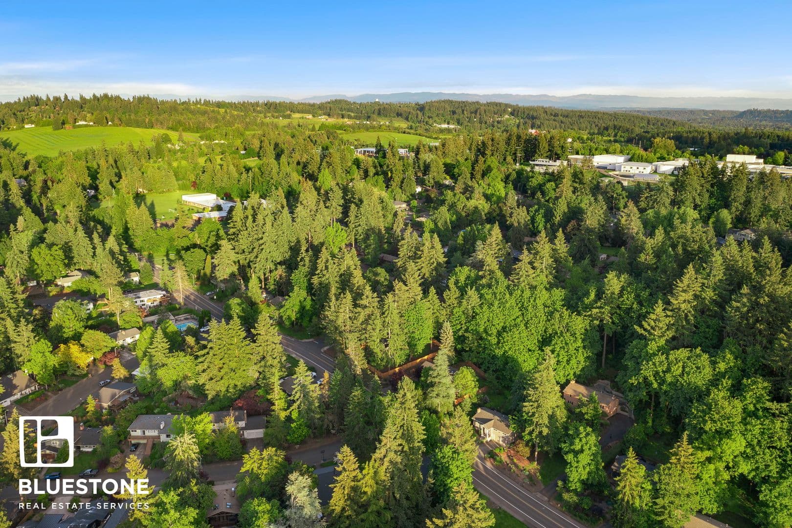 Lake Oswego House: 1970 Greentree Road
