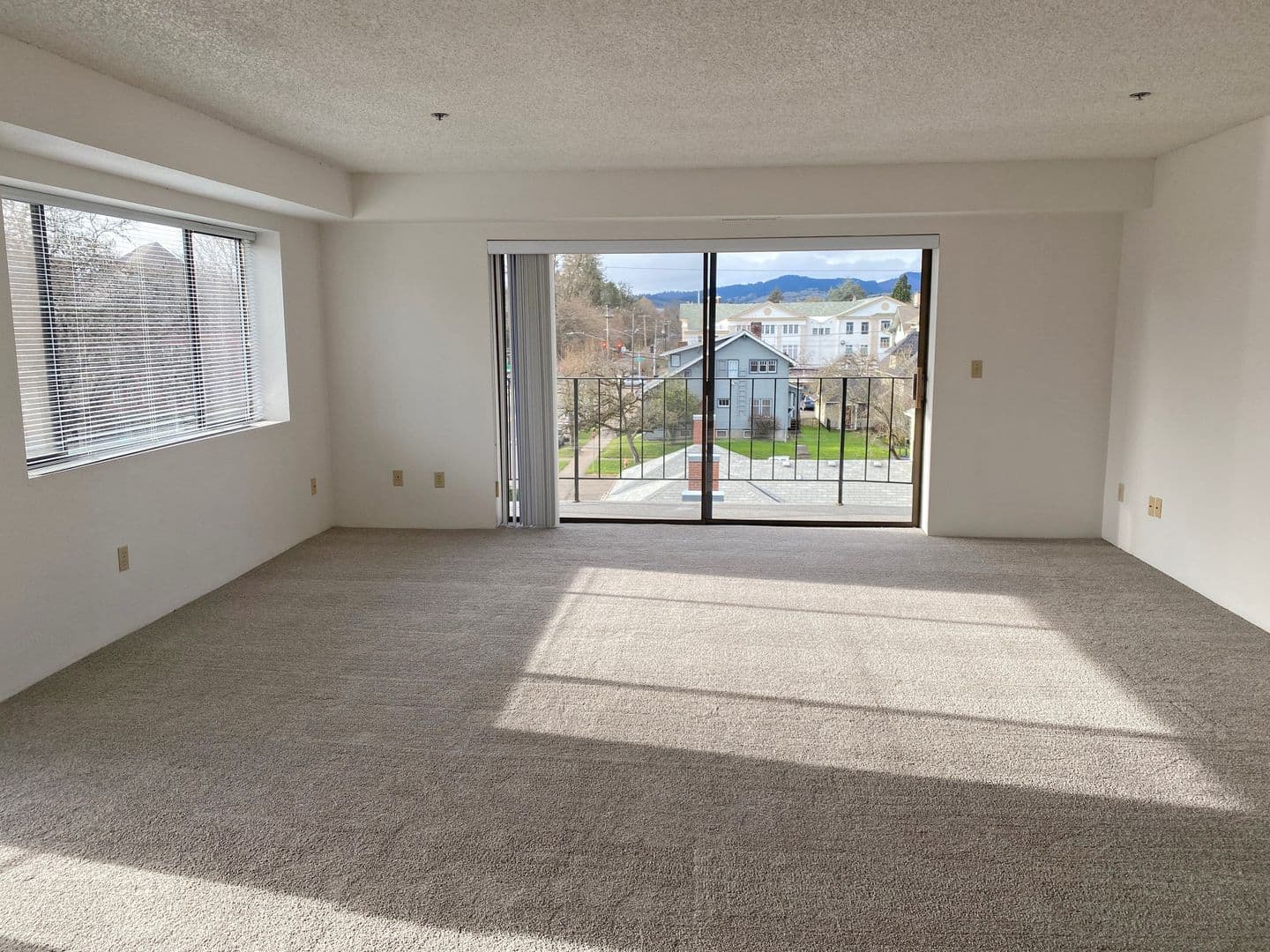 Corvallis Apartment: 124 NW 7th St