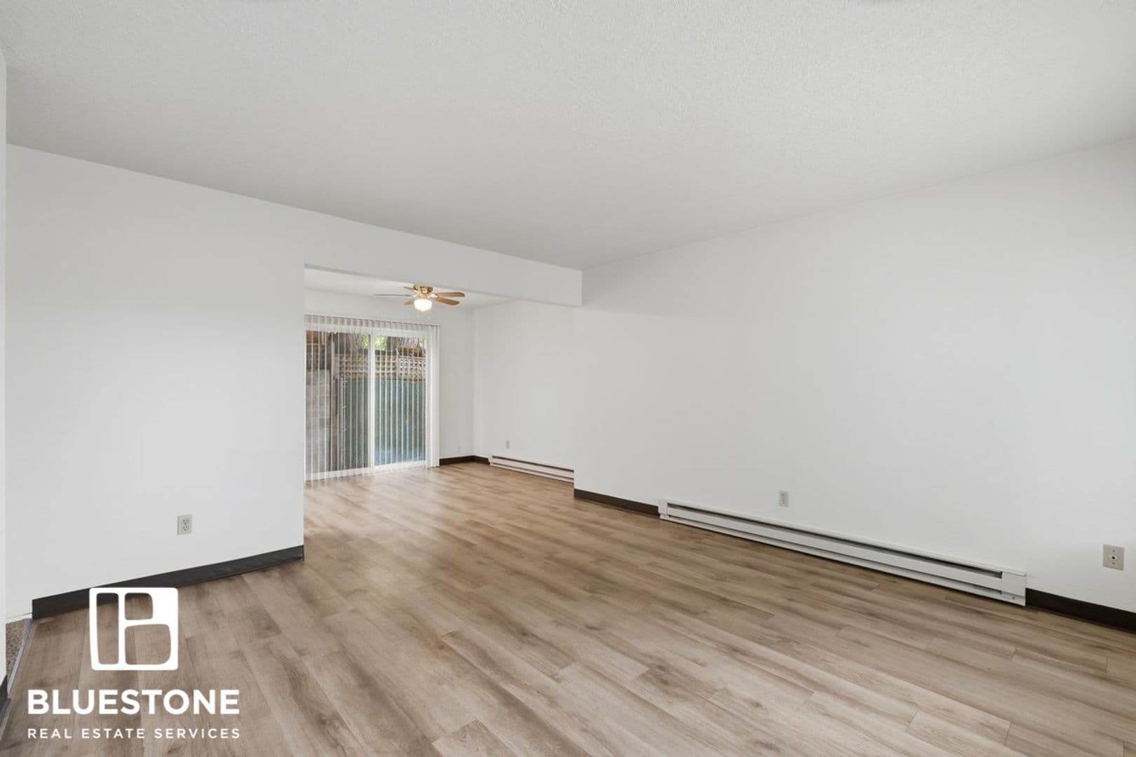 Portland Apartment: 7123 SE Powell Blvd