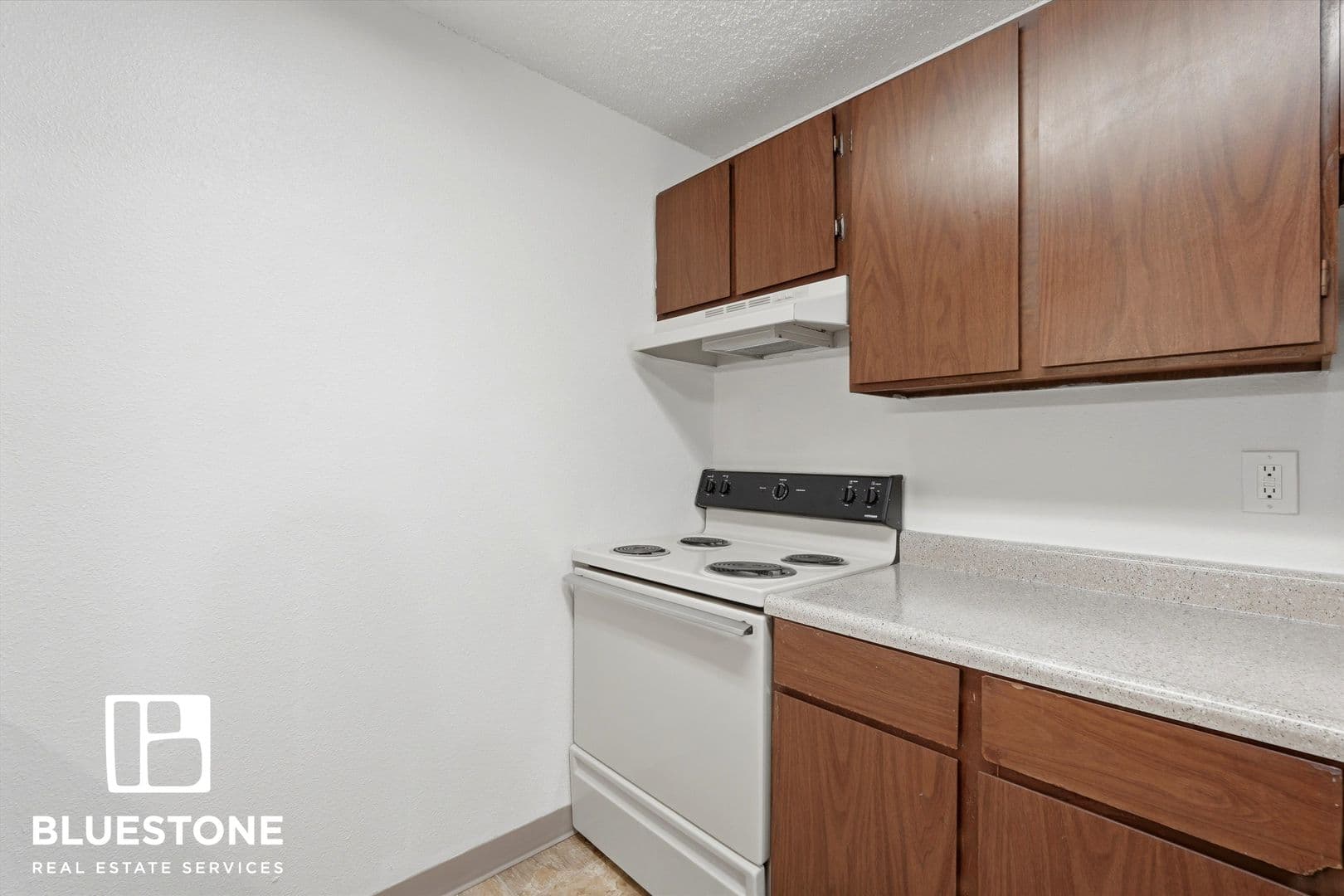 Gresham Apartment: 10 NE 162nd Ave