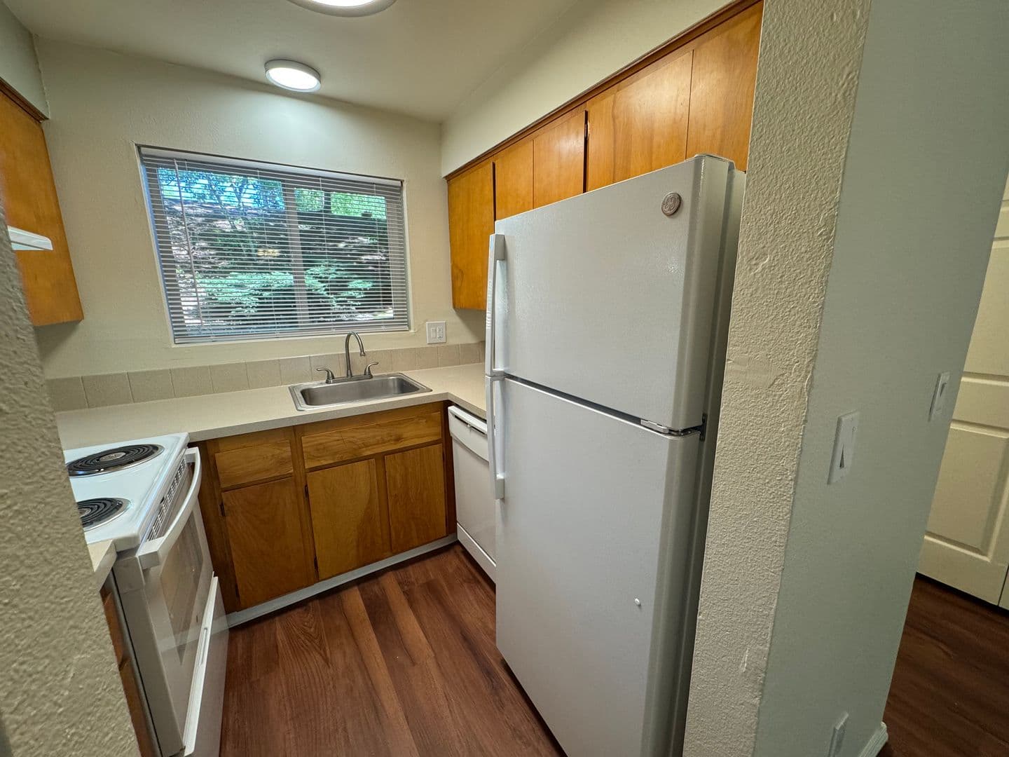 Milwaukie Apartment: 11850 SE 26th