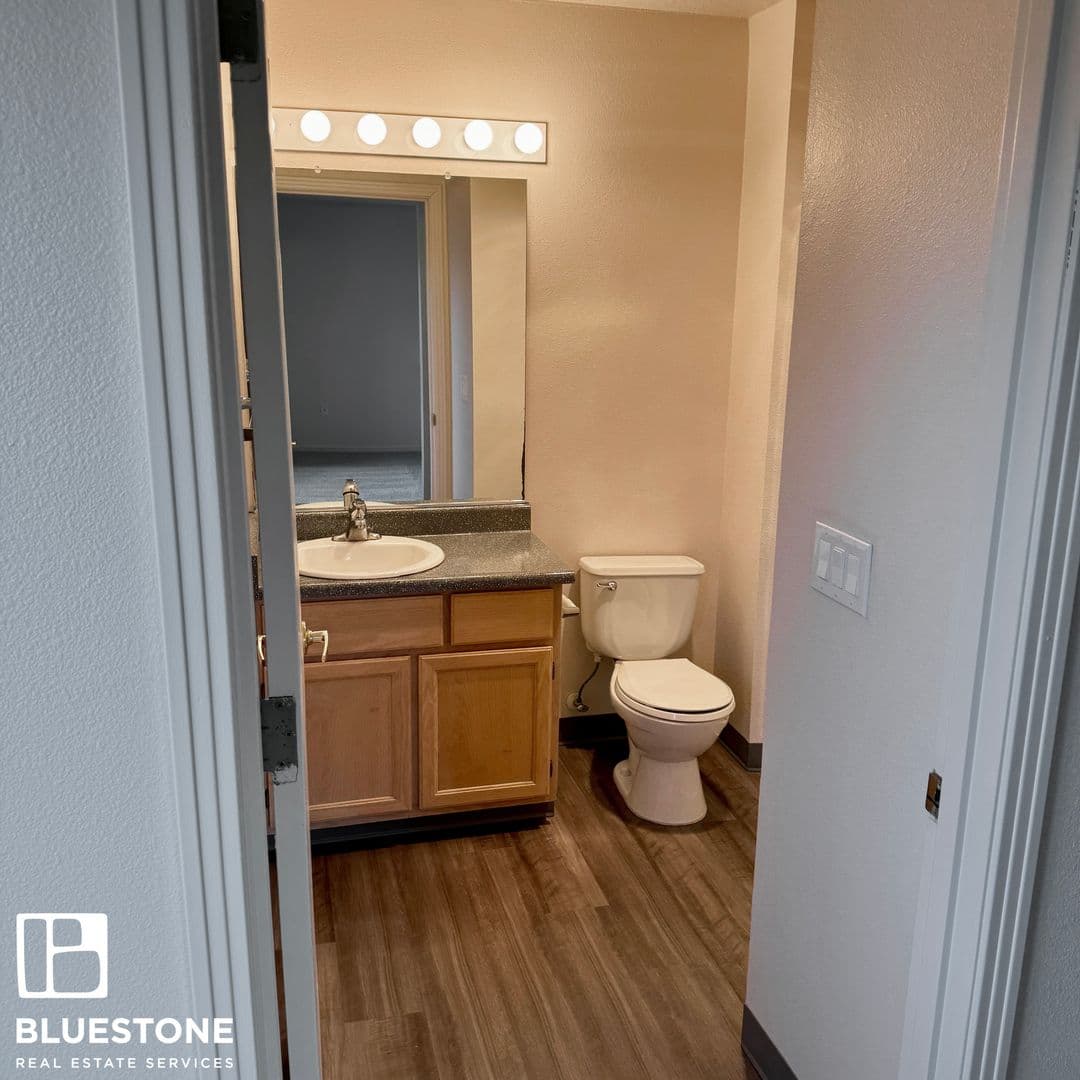 Tualatin Apartment: 18656-18670 SW Boones Ferry Road